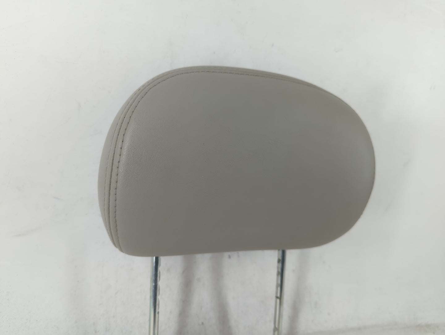 2006 Jeep Liberty Headrest Head Rest Front Driver Passenger Seat Fits OEM Used Auto Parts - Oemusedautoparts1.com