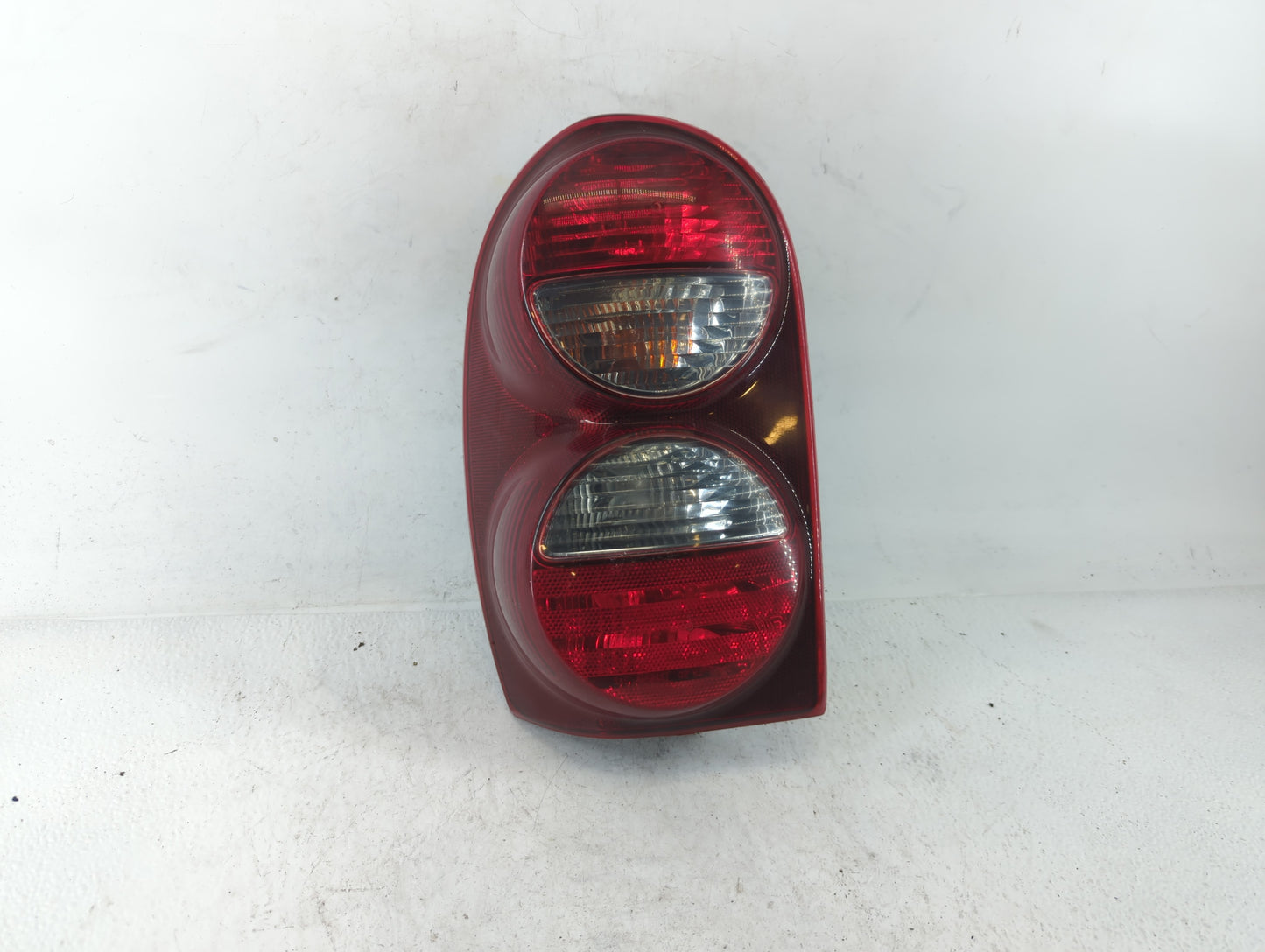 2005-2007 Jeep Liberty Tail Light Assembly Driver Left OEM Fits Fits 2005 2006 2007 OEM Used Auto Parts - Oemusedautoparts1.
