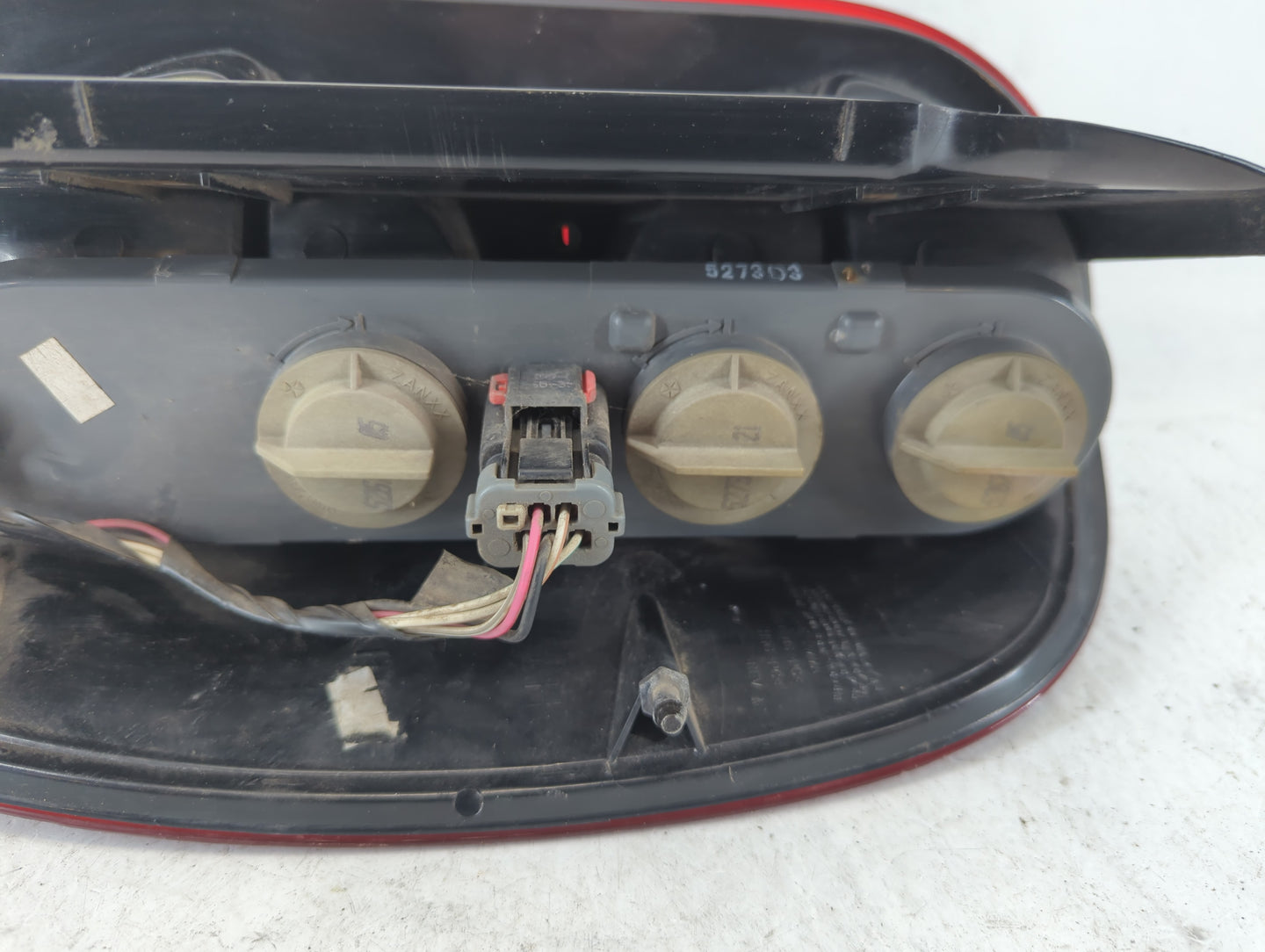2005-2007 Jeep Liberty Tail Light Assembly Driver Left OEM Fits Fits 2005 2006 2007 OEM Used Auto Parts - Oemusedautoparts1.