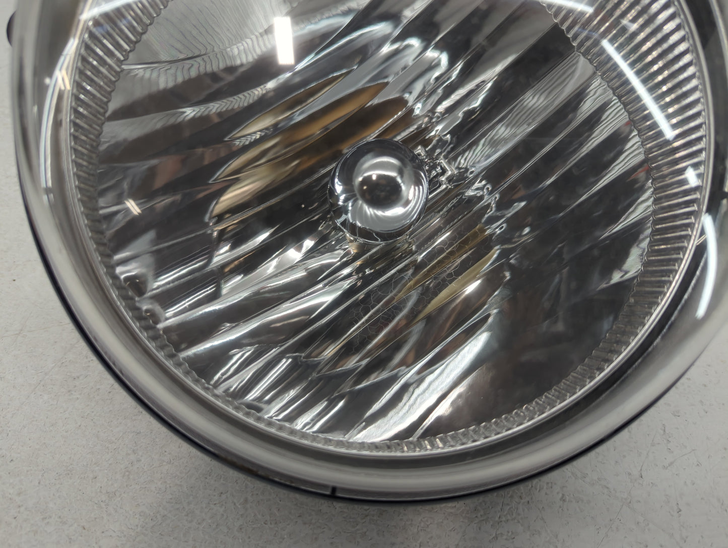2005-2007 Jeep Liberty Passenger Right Oem Head Light Headlight Lamp - Oemusedautoparts1.com