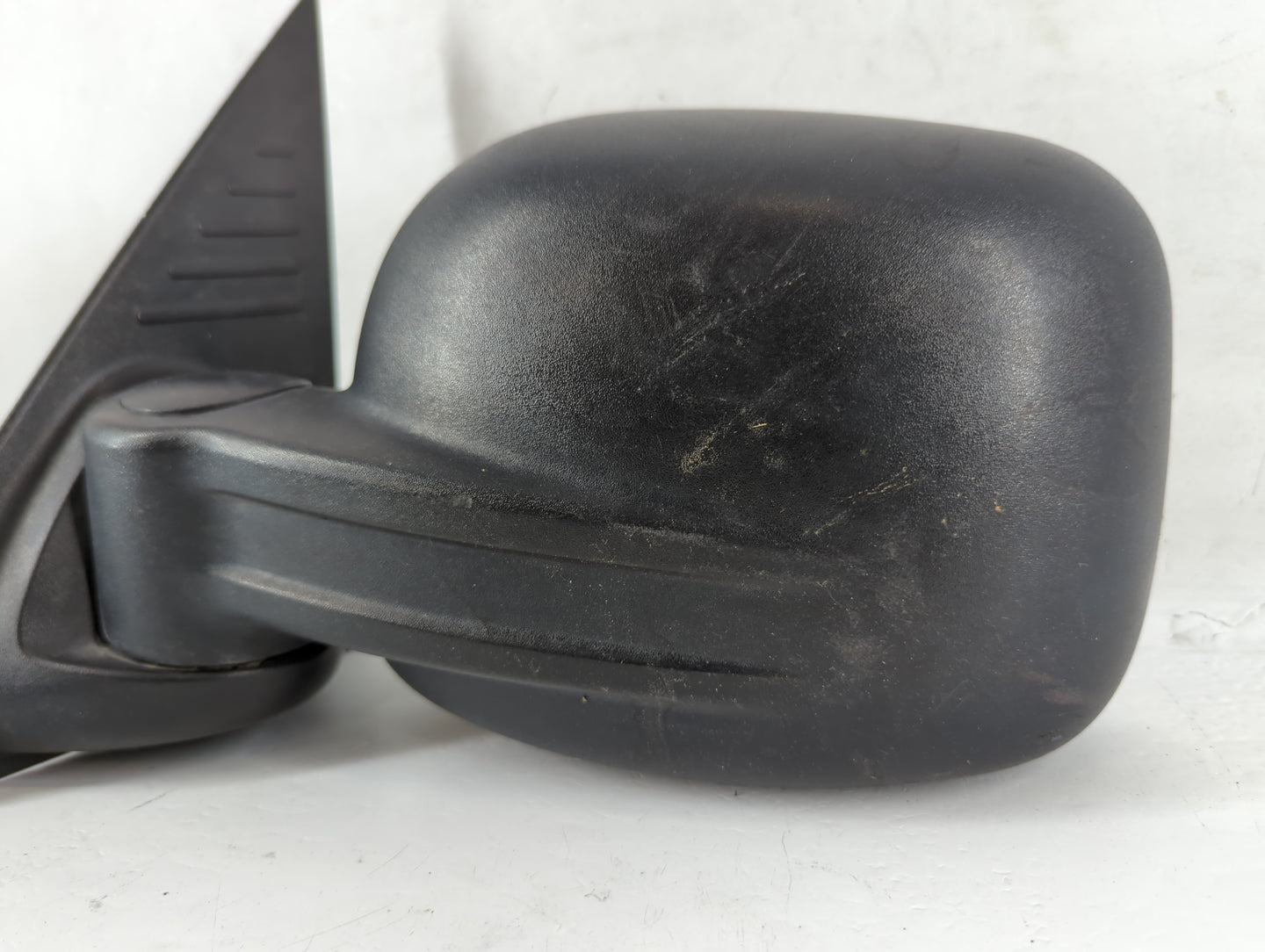 2002-2007 Jeep Liberty Driver Side View Mirror - Left Door Mirror OEM Used - Oemusedautoparts1.com