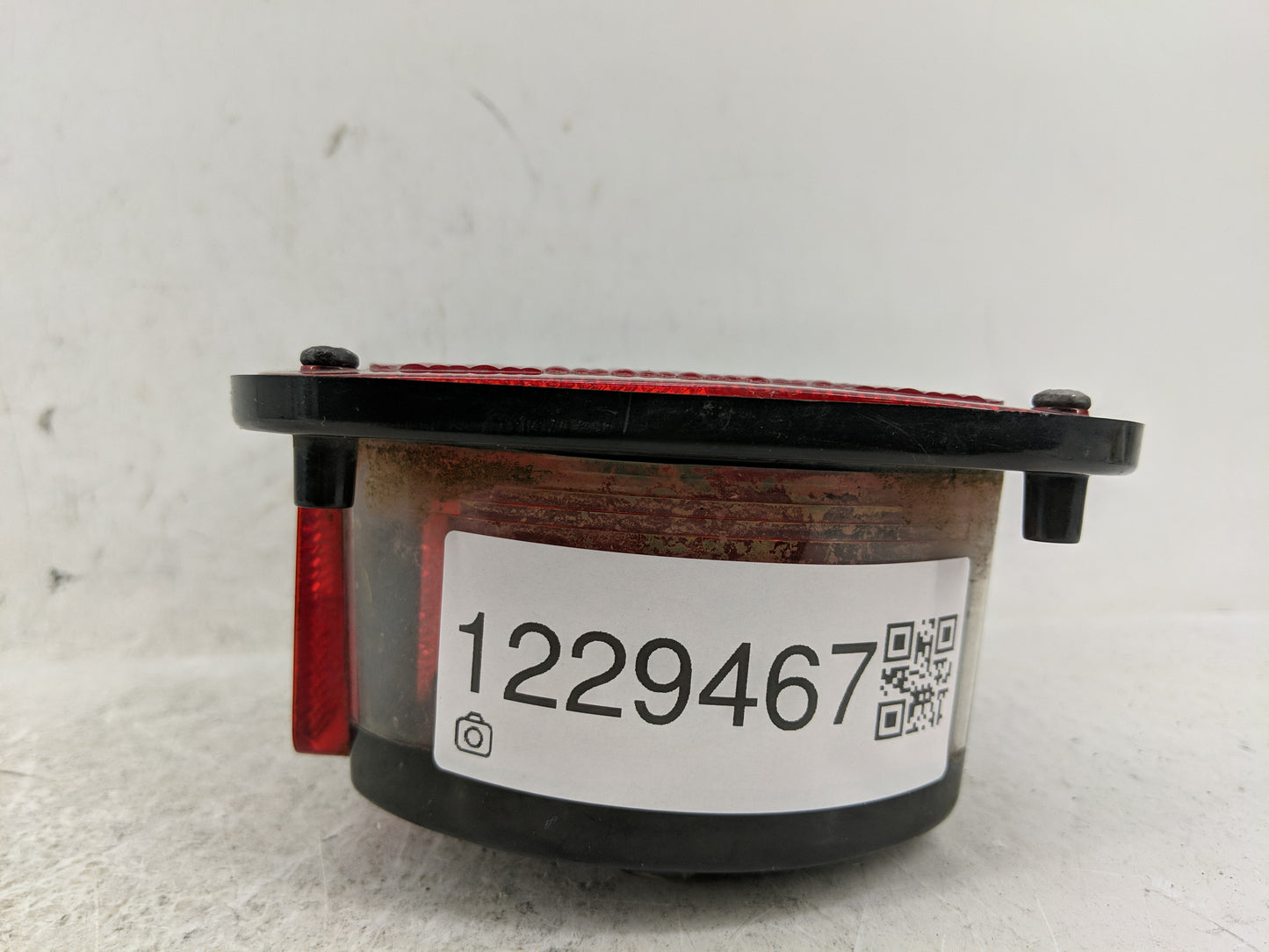 1998-2006 Jeep Wrangler Tail Light Assembly Driver Left OEM P/N:56018649 Fits Fits 1998 1999 2000 2001 2002 2003 2004 2005 2