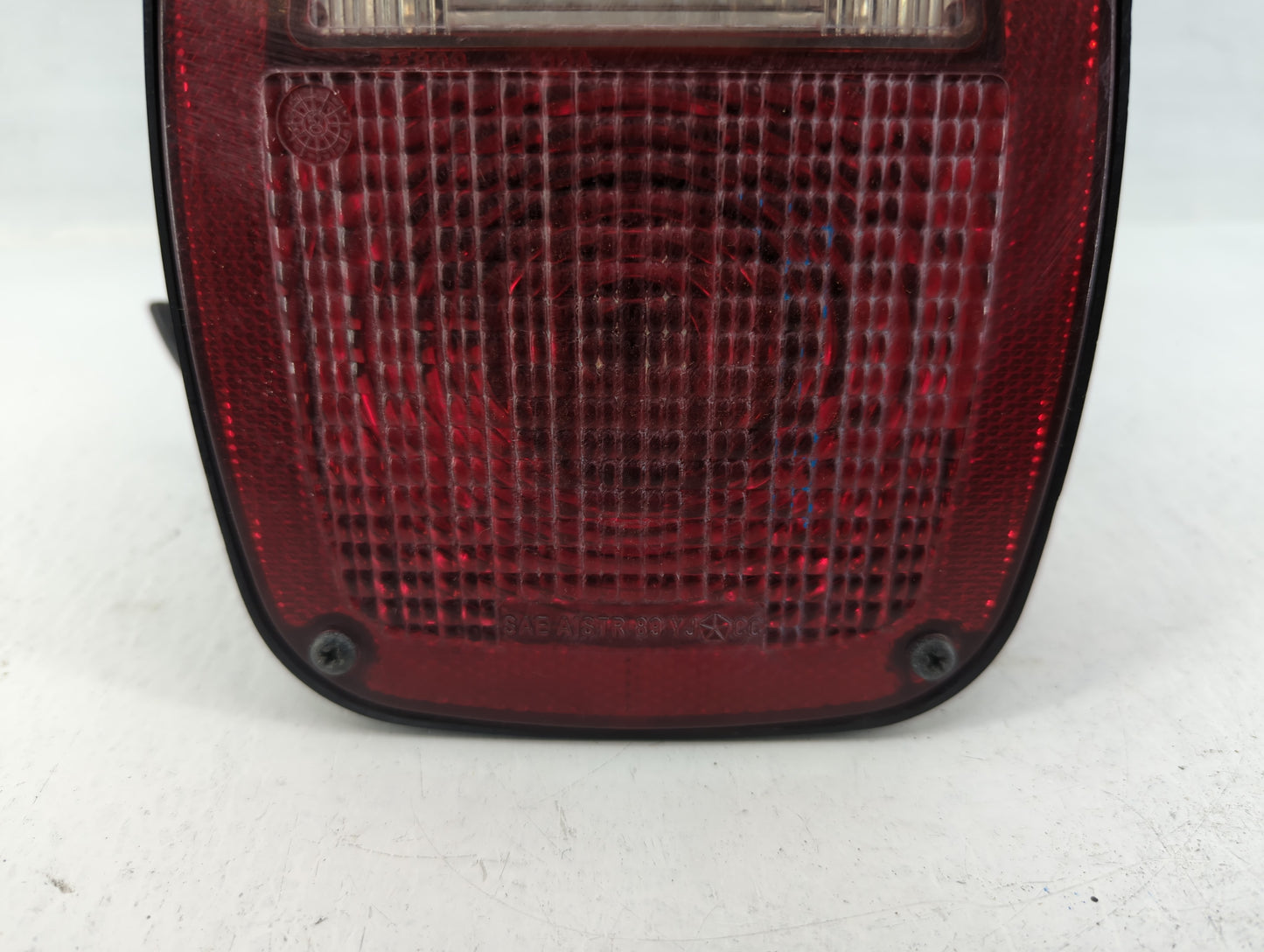 1998-2006 Jeep Wrangler Tail Light Assembly Passenger Right OEM P/N:56018648 Fits OEM Used Auto Parts - Oemusedautoparts1.co