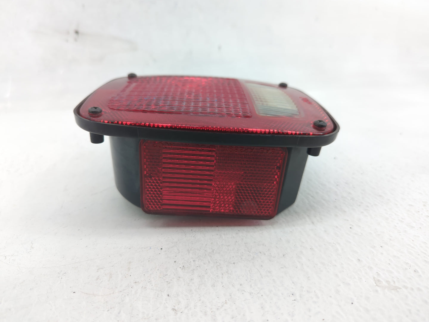 1998-2006 Jeep Wrangler Tail Light Assembly Passenger Right OEM P/N:56018648 Fits OEM Used Auto Parts - Oemusedautoparts1.co