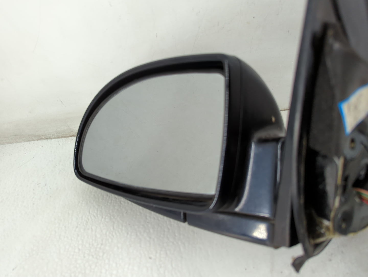2004-2006 Kia Amanti Driver Side View Mirror - Left Door Mirror OEM Used - Oemusedautoparts1.com