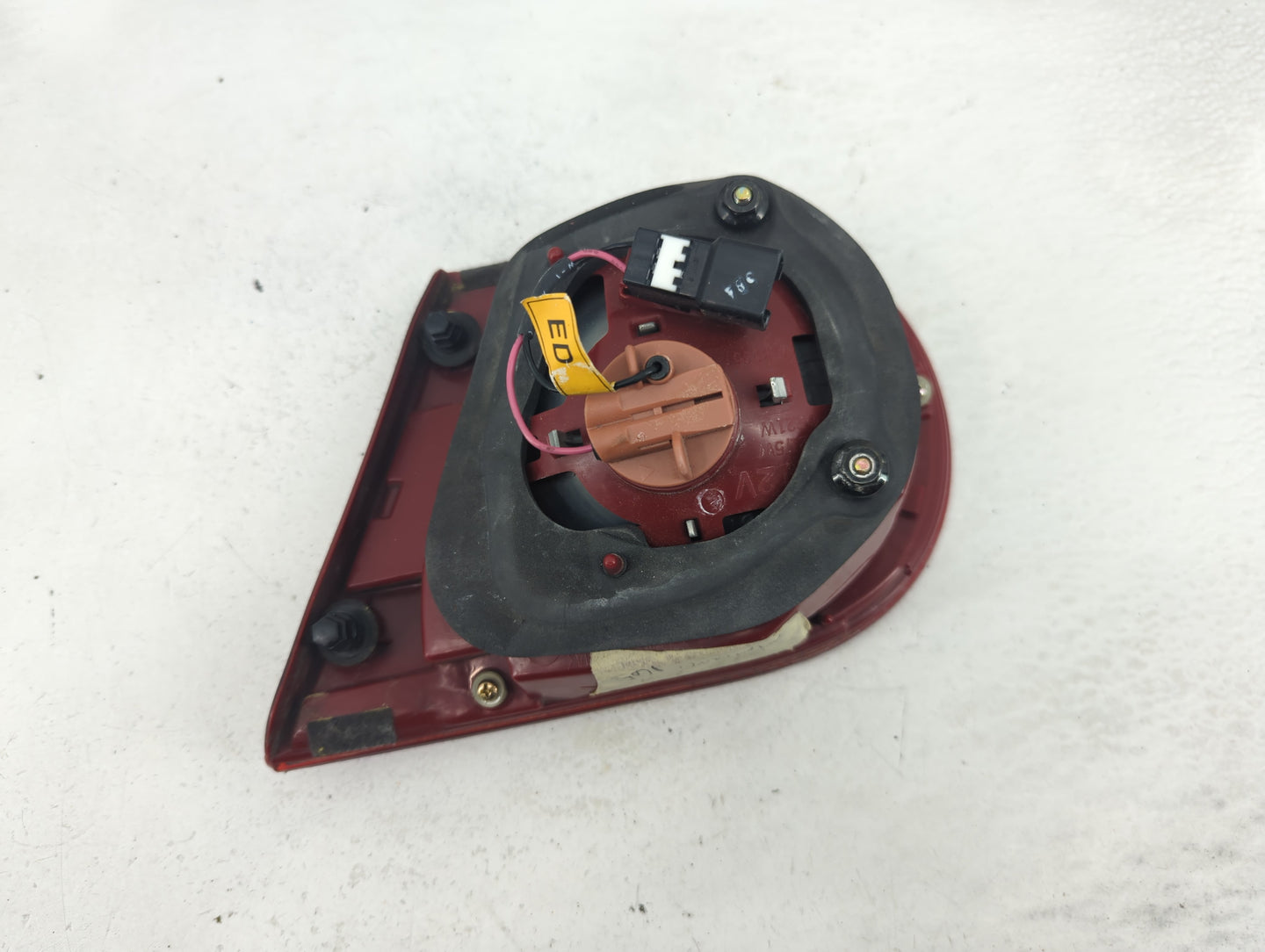 2004-2006 Kia Amanti Tail Light Assembly Driver Left OEM Fits Fits 2004 2005 2006 OEM Used Auto Parts - Oemusedautoparts1.co