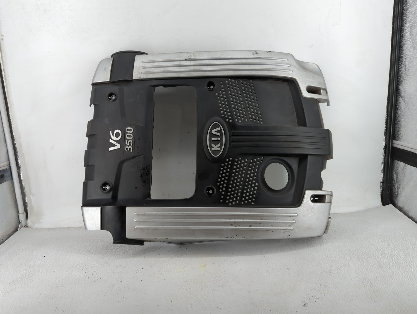2006 Kia Amanti Engine Cover - Oemusedautoparts1.com