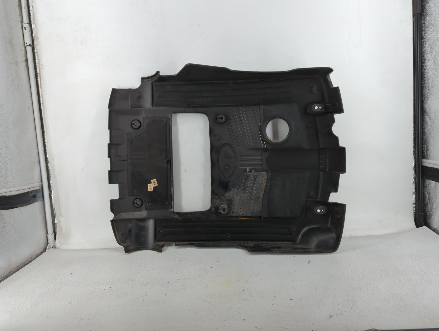 2006 Kia Amanti Engine Cover - Oemusedautoparts1.com