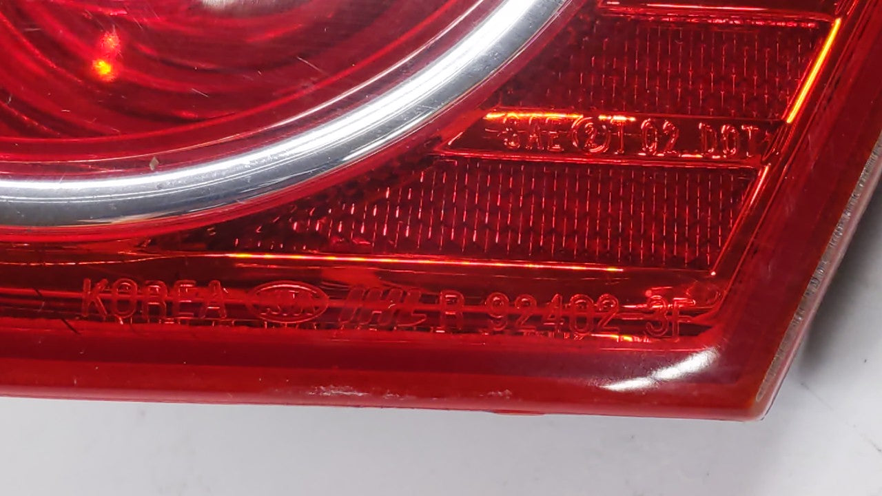 2006 Kia Amanti Tail Light Assembly Passenger Right OEM P/N:92402-3F Fits Fits 2004 2005 OEM Used Auto Parts - Oemusedautopa
