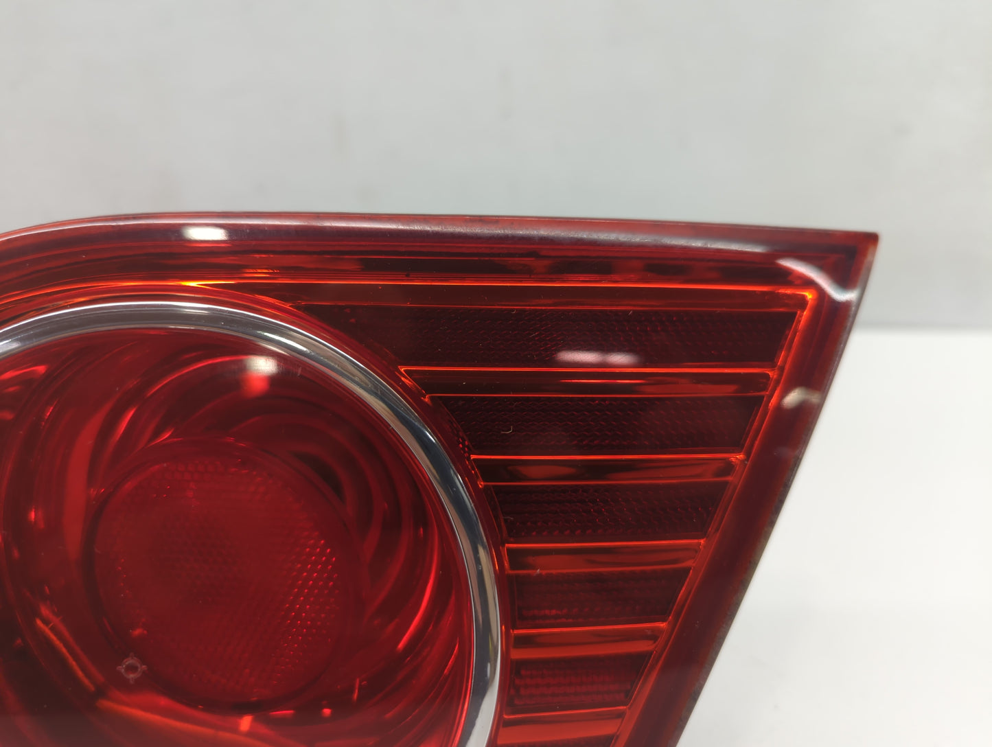 2006 Kia Amanti Tail Light Assembly Passenger Right OEM P/N:92402-3F Fits Fits 2004 2005 OEM Used Auto Parts - Oemusedautopa