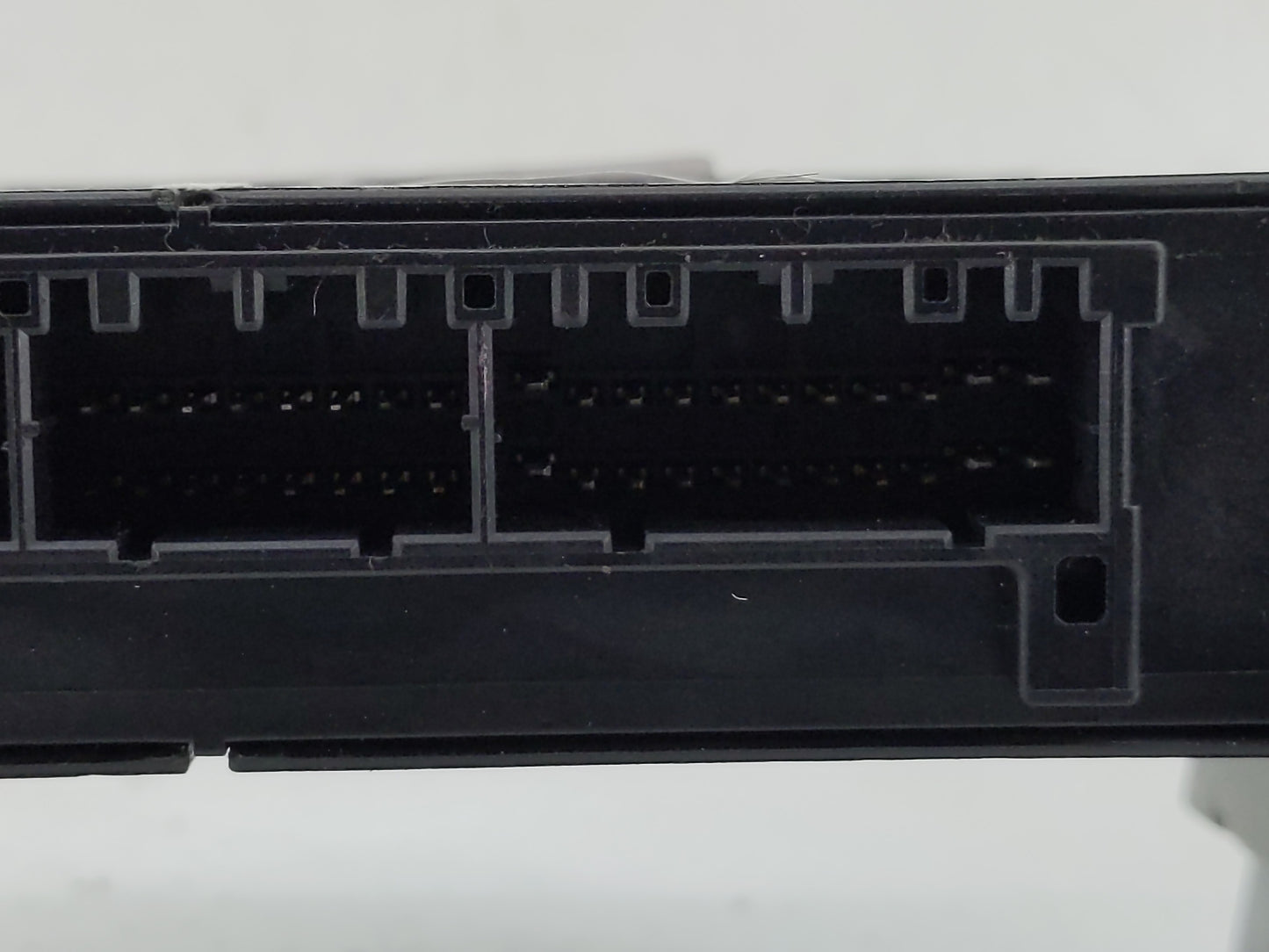 2005-2006 Kia Optima Chassis Control Module Ccm Bcm Body Control - Oemusedautoparts1.com