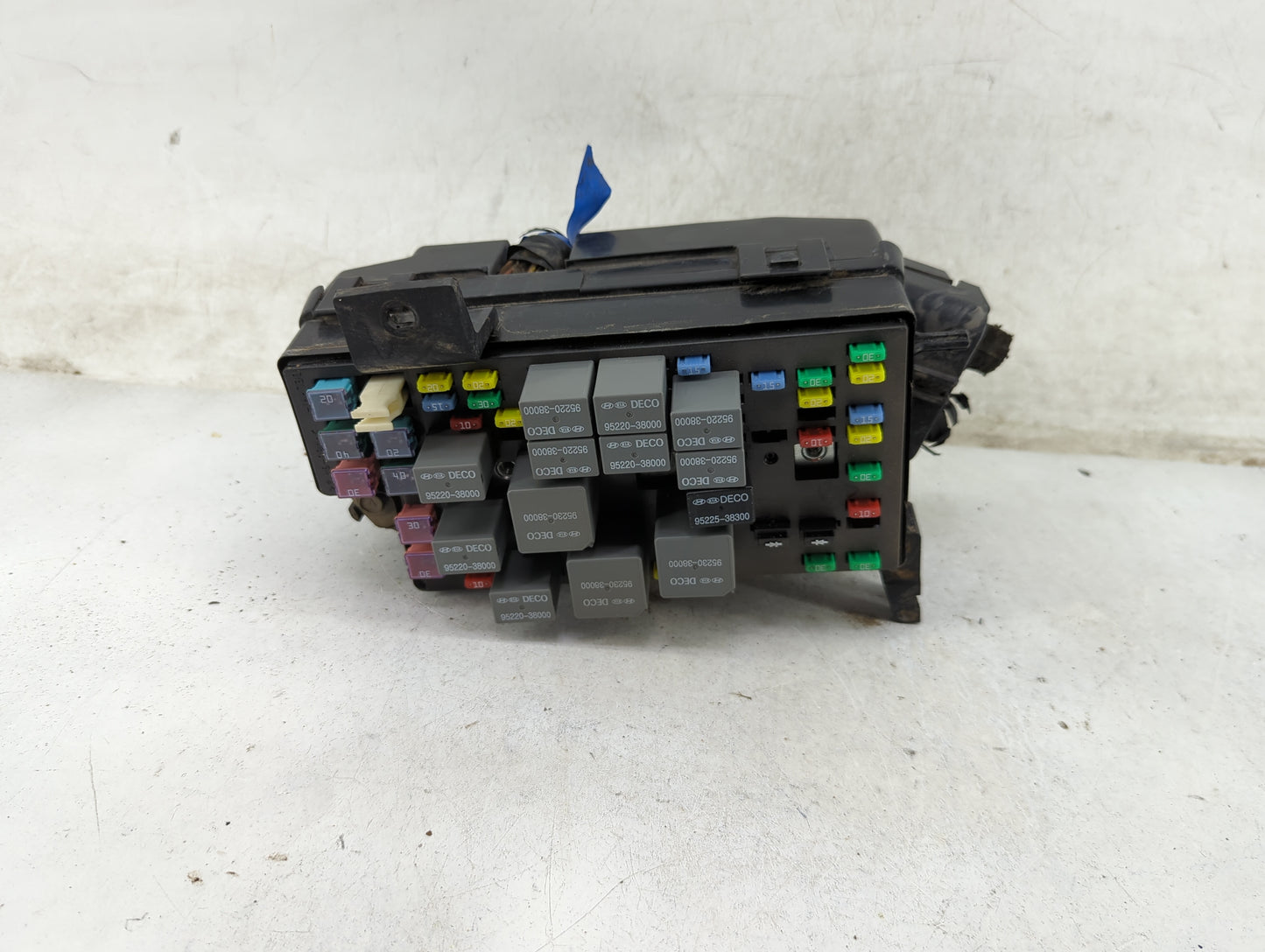 2006 Kia Optima Fusebox Fuse Box Panel Relay Module P/N:95220-38000 95225-38000, 95230-38300, 3C100 Fits OEM Used Auto Parts