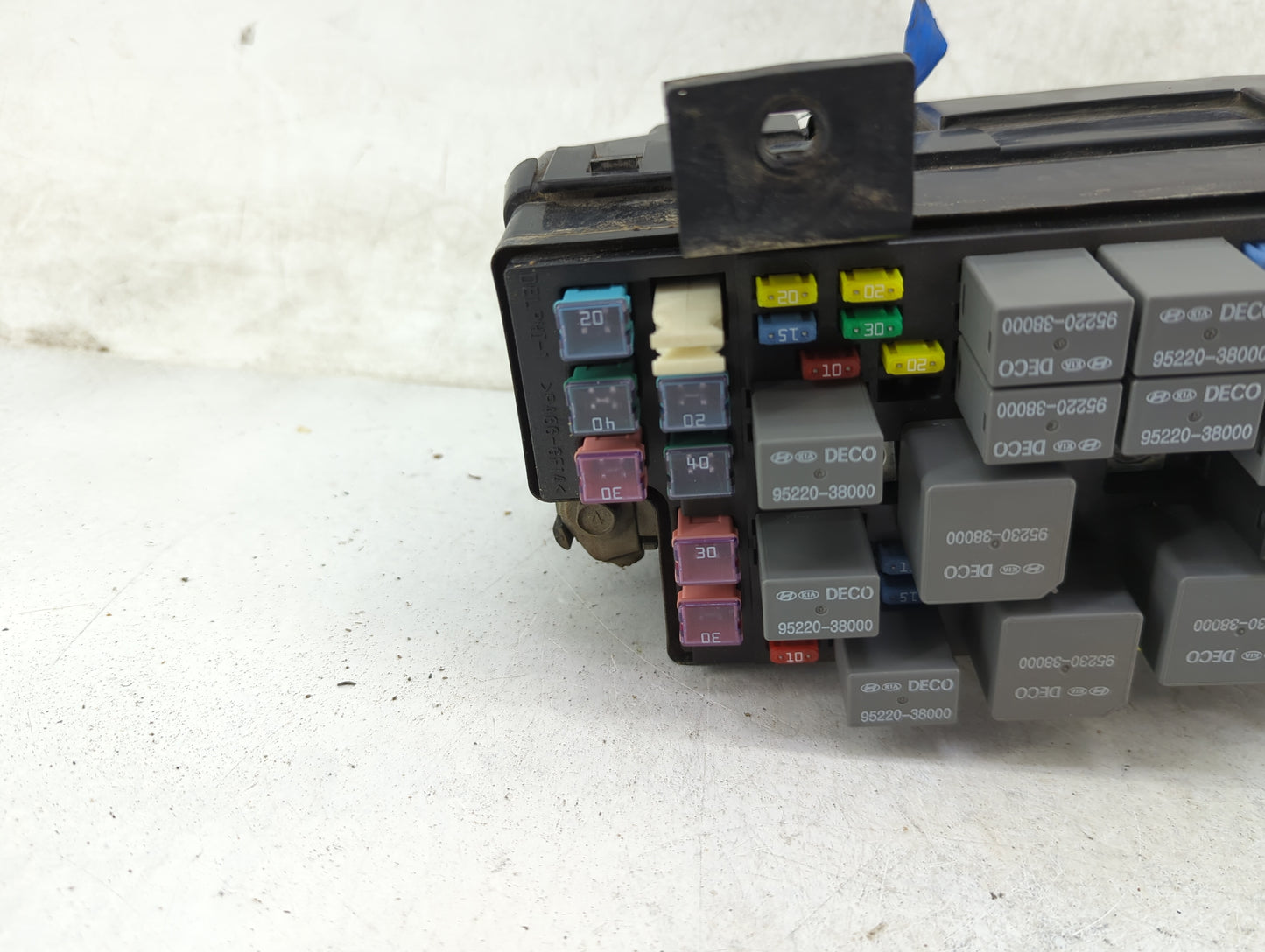 2006 Kia Optima Fusebox Fuse Box Panel Relay Module P/N:95220-38000 95225-38000, 95230-38300, 3C100 Fits OEM Used Auto Parts