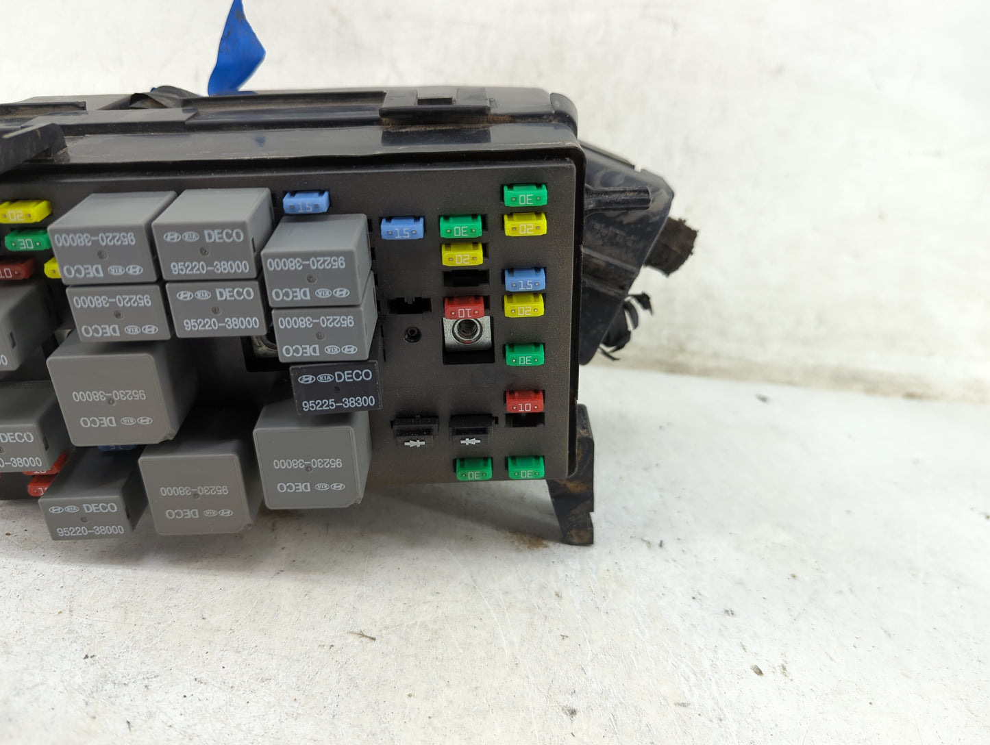 2006 Kia Optima Fusebox Fuse Box Panel Relay Module P/N:95220-38000 95225-38000, 95230-38300, 3C100 Fits OEM Used Auto Parts