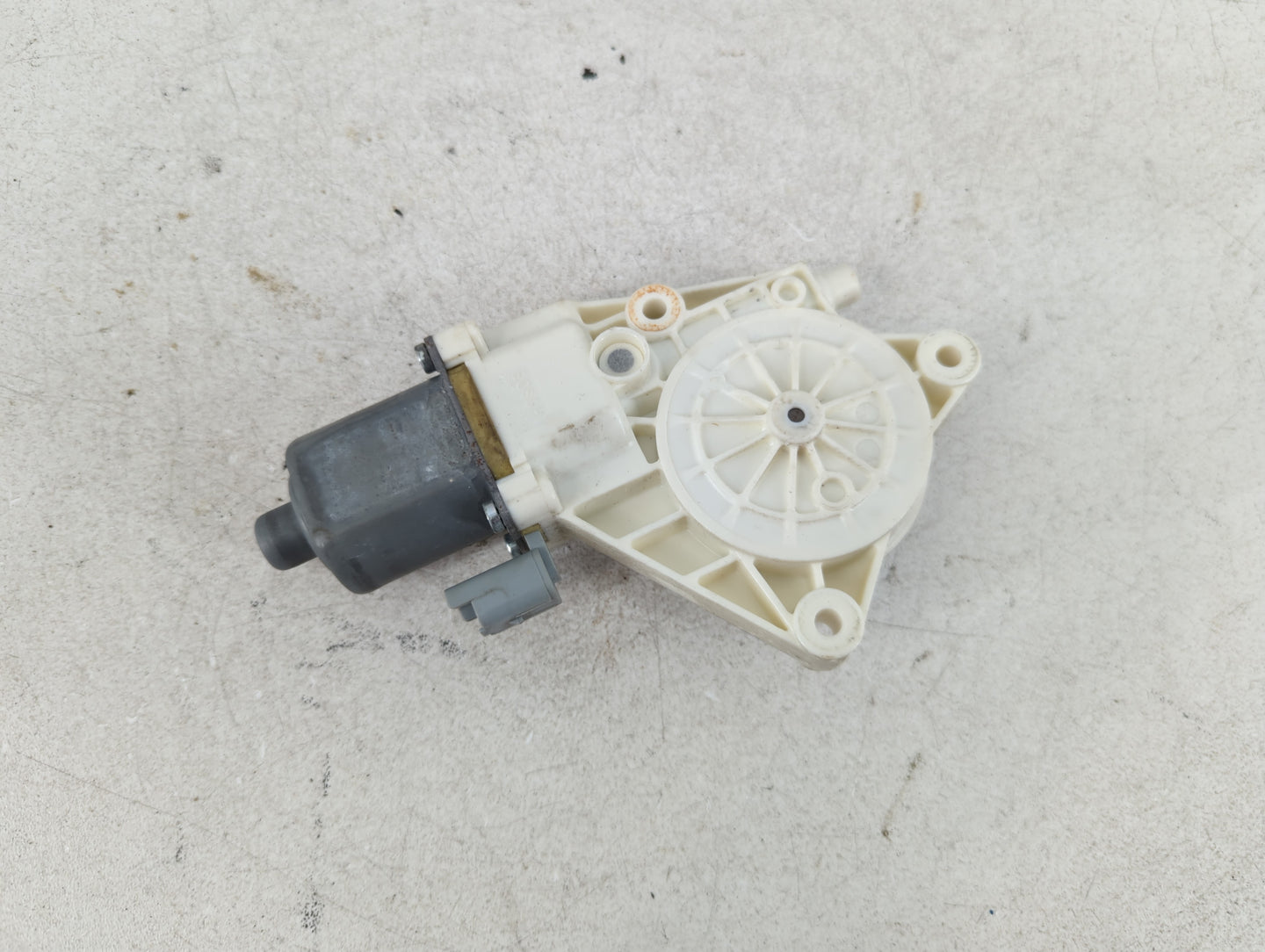 2006-2010 Kia Optima Driver Front Left Power Window Motor - Oemusedautoparts1.com