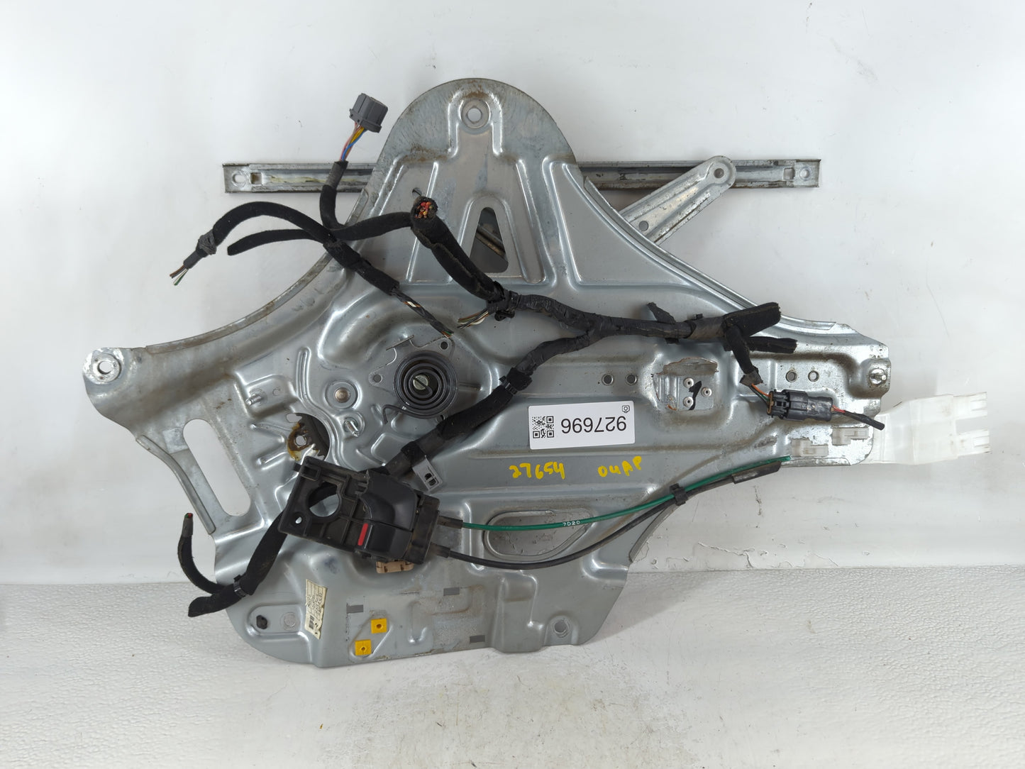 2003-2006 Kia Optima Used Window Regulator Passenger Front - Oemusedautoparts1.com