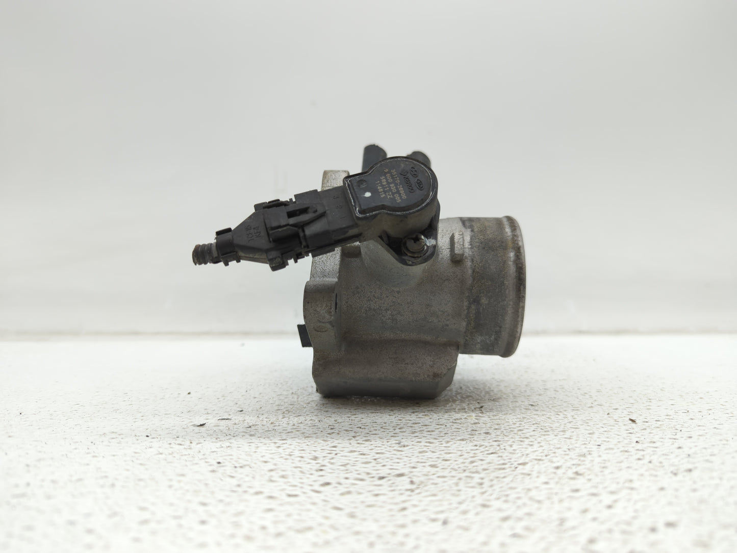 2006-2011 Kia Rio Throttle Body P/N:35170-26900 35100-26860 Fits Fits 2006 2007 2008 2009 2010 2011 OEM Used Auto Parts - Oe