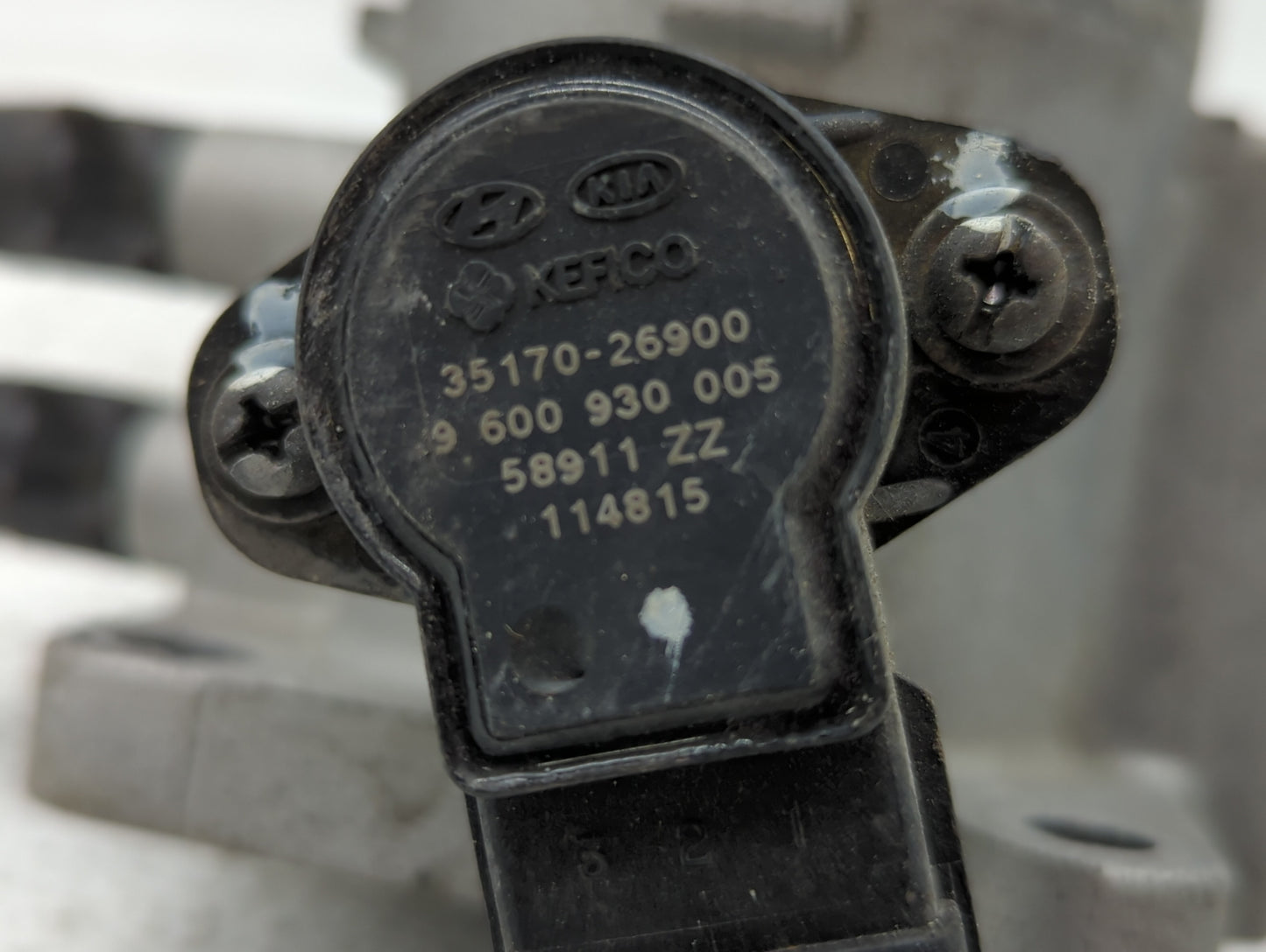 2006-2011 Kia Rio Throttle Body P/N:35170-26900 35100-26860 Fits Fits 2006 2007 2008 2009 2010 2011 OEM Used Auto Parts - Oe