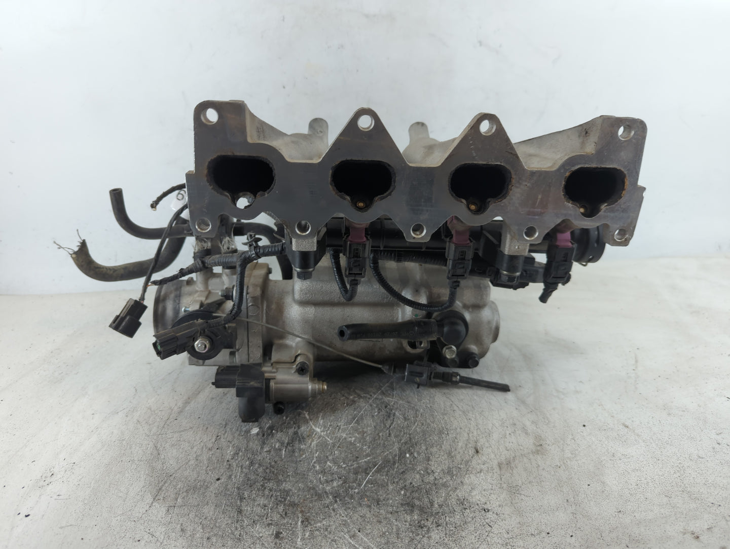 2006 Kia Rio Air Intake Manifold P/N:8328230 35341-25855 Fits OEM Used Auto Parts - Oemusedautoparts1.com