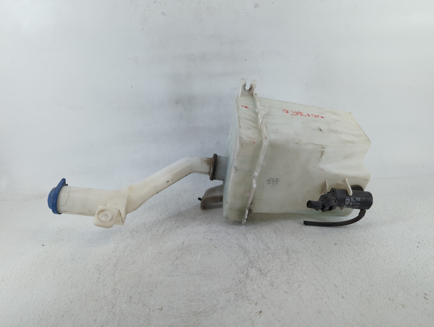 2006-2011 Kia Rio Windshield Washer Fluid Reservoir Bottle Oem - Oemusedautoparts1.com