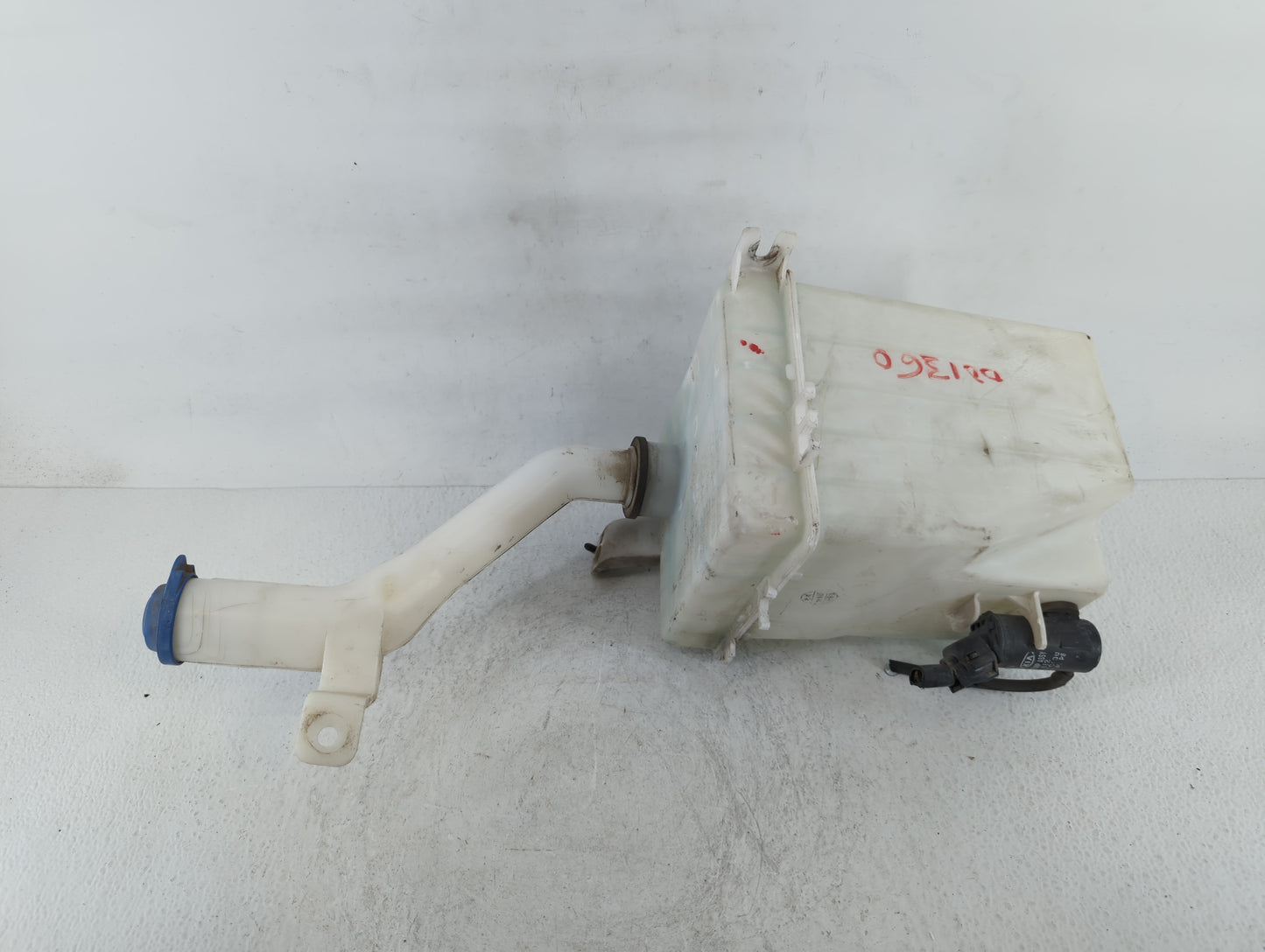 2006-2011 Kia Rio Windshield Washer Fluid Reservoir Bottle Oem - Oemusedautoparts1.com