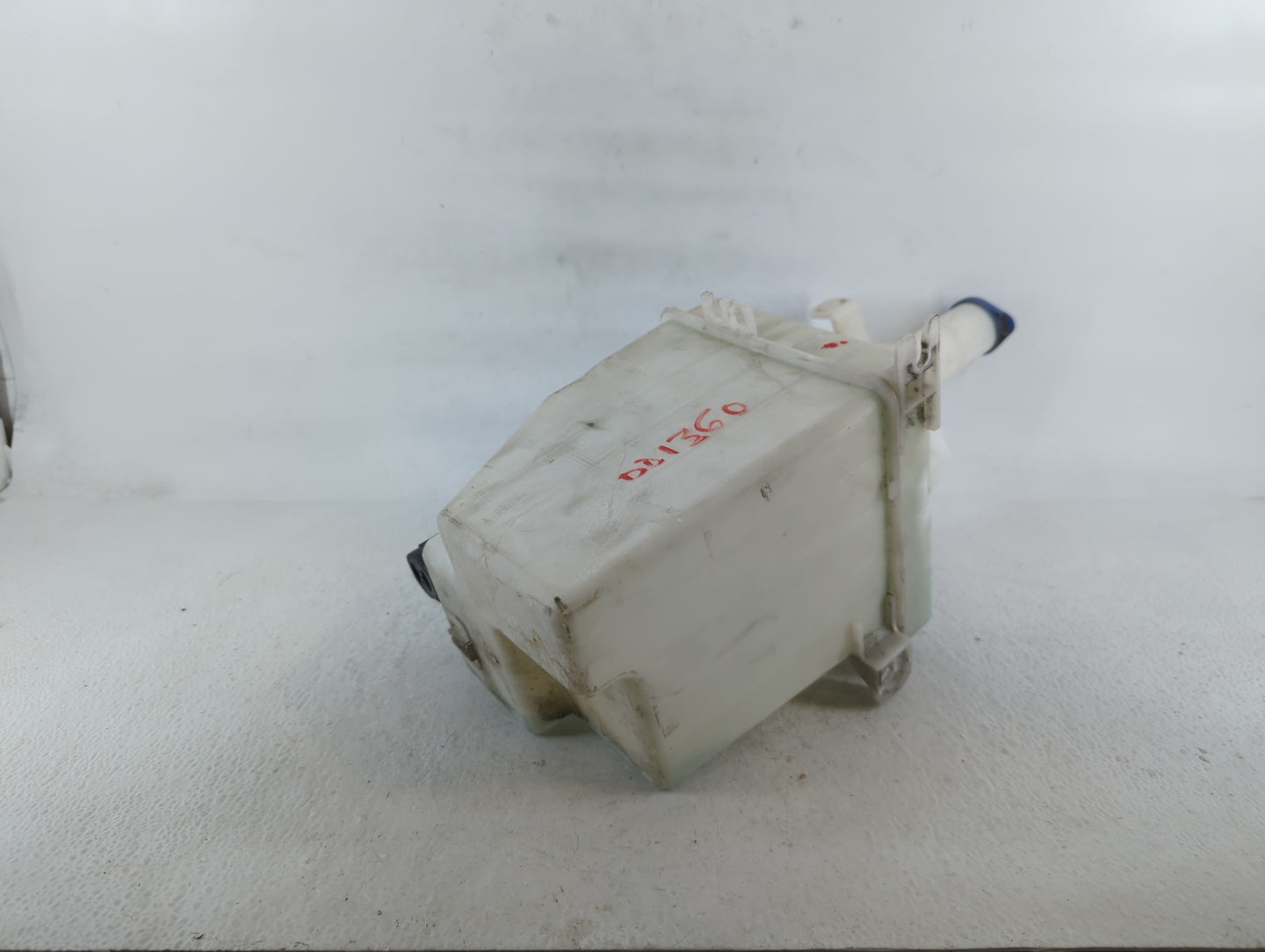 2006-2011 Kia Rio Windshield Washer Fluid Reservoir Bottle Oem - Oemusedautoparts1.com