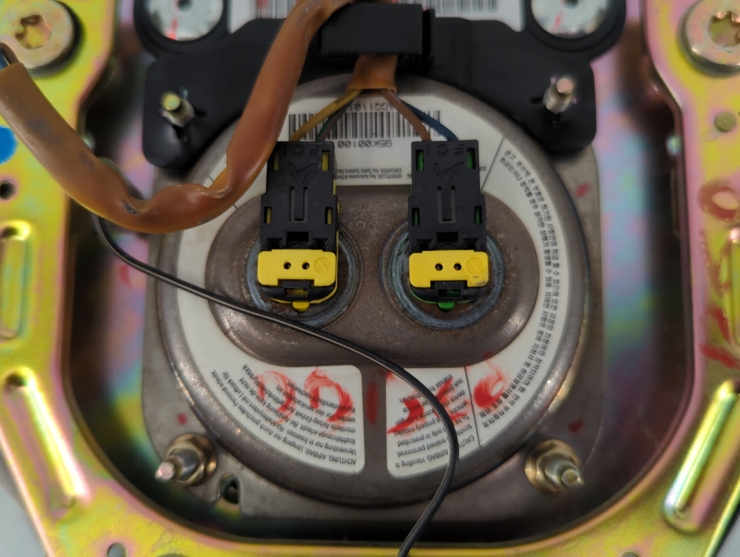 2006-2010 Kia Rio Air Bag Driver Left Steering Wheel Mounted P/N:56900-1G100GD Fits Fits 2006 2007 2008 2009 2010 OEM Used A