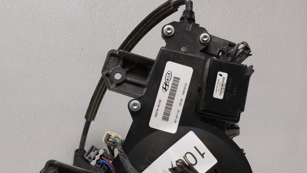 2006-2011 Kia Sedona Driver Left Front Window Regulator - Oemusedautoparts1.com