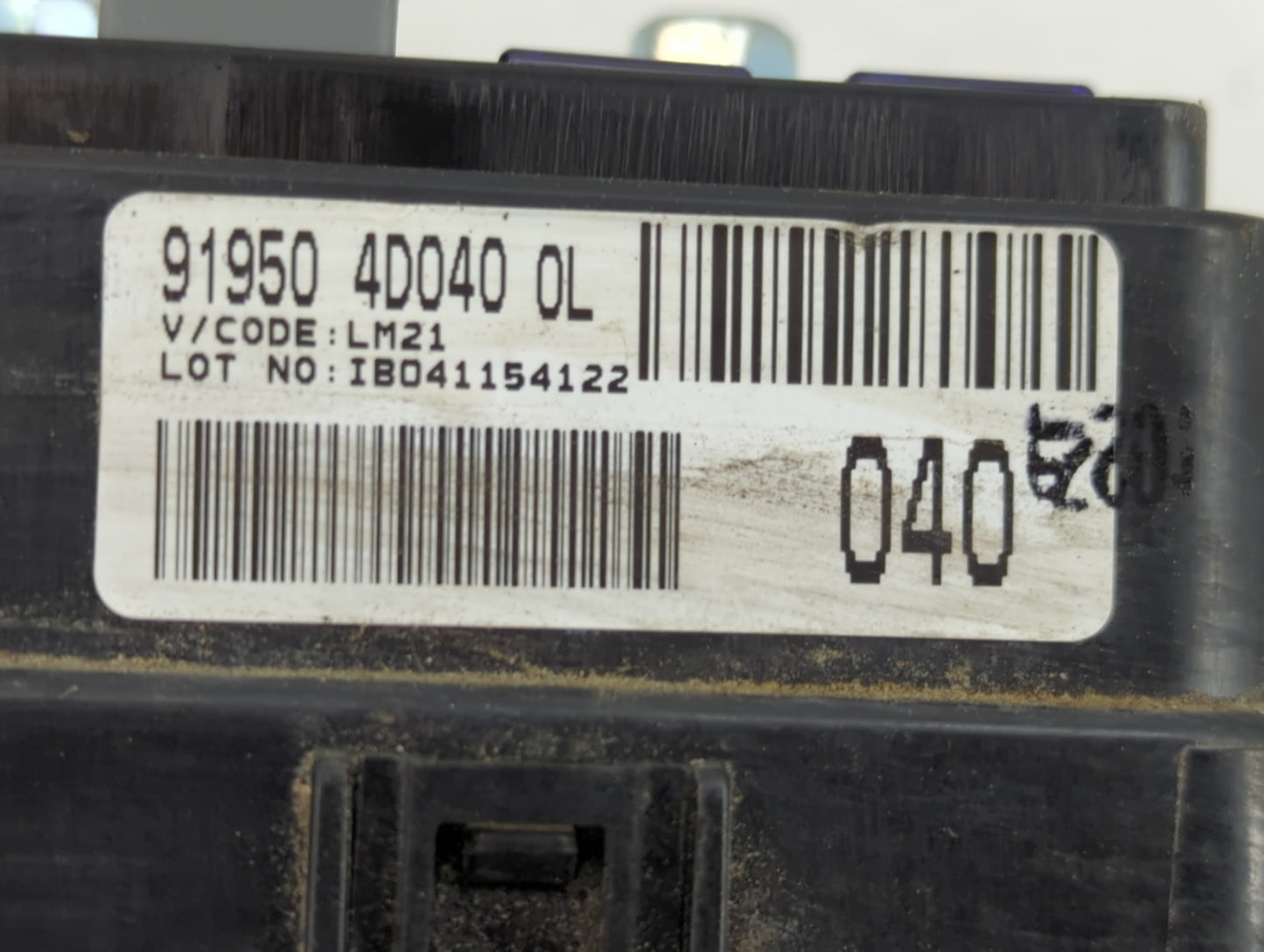 2006-2010 Kia Sedona Fusebox Fuse Box Panel Relay Module P/N:91950 4D040 Fits Fits 2006 2007 2008 2009 2010 OEM Used Auto Pa