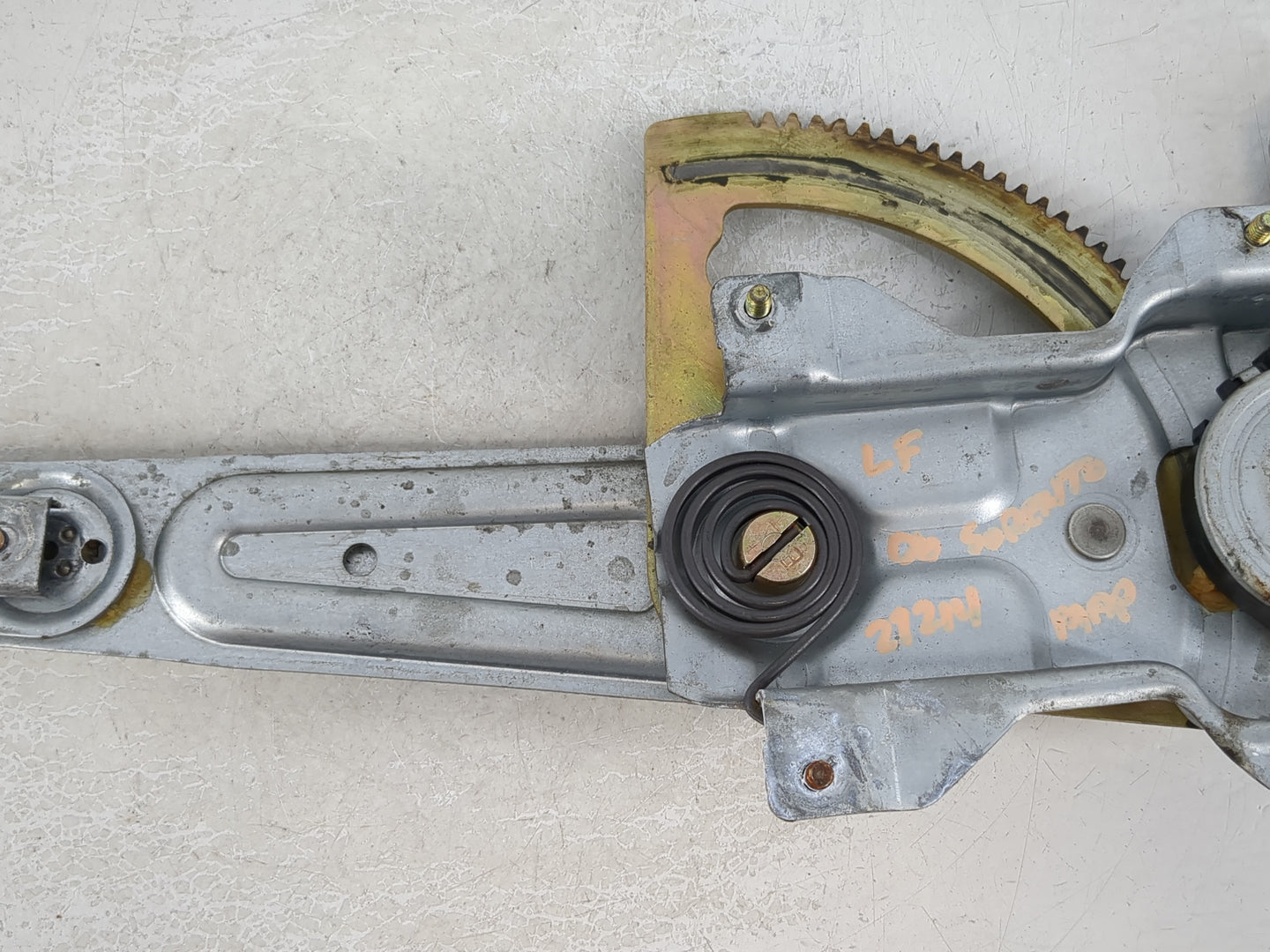 2003-2009 Kia Sorento Driver Front Left Power Window Motor - Oemusedautoparts1.com