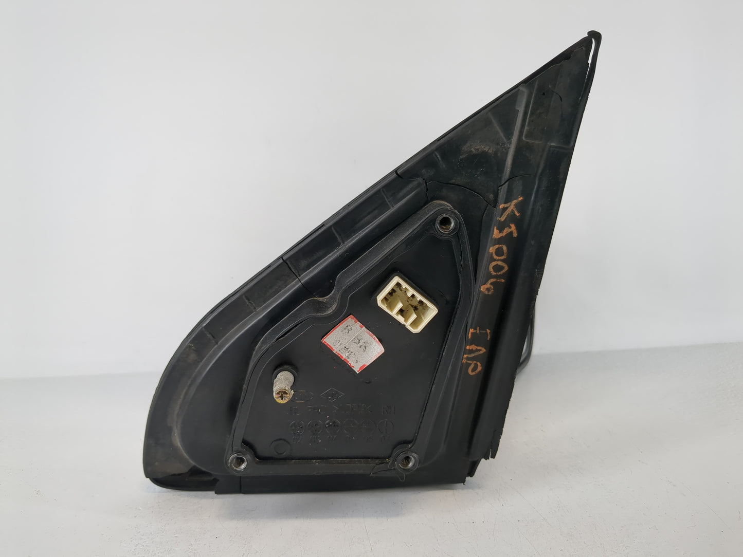 2003-2009 Kia Sorento Driver Left Side View Manual Door Mirror Black - Oemusedautoparts1.com