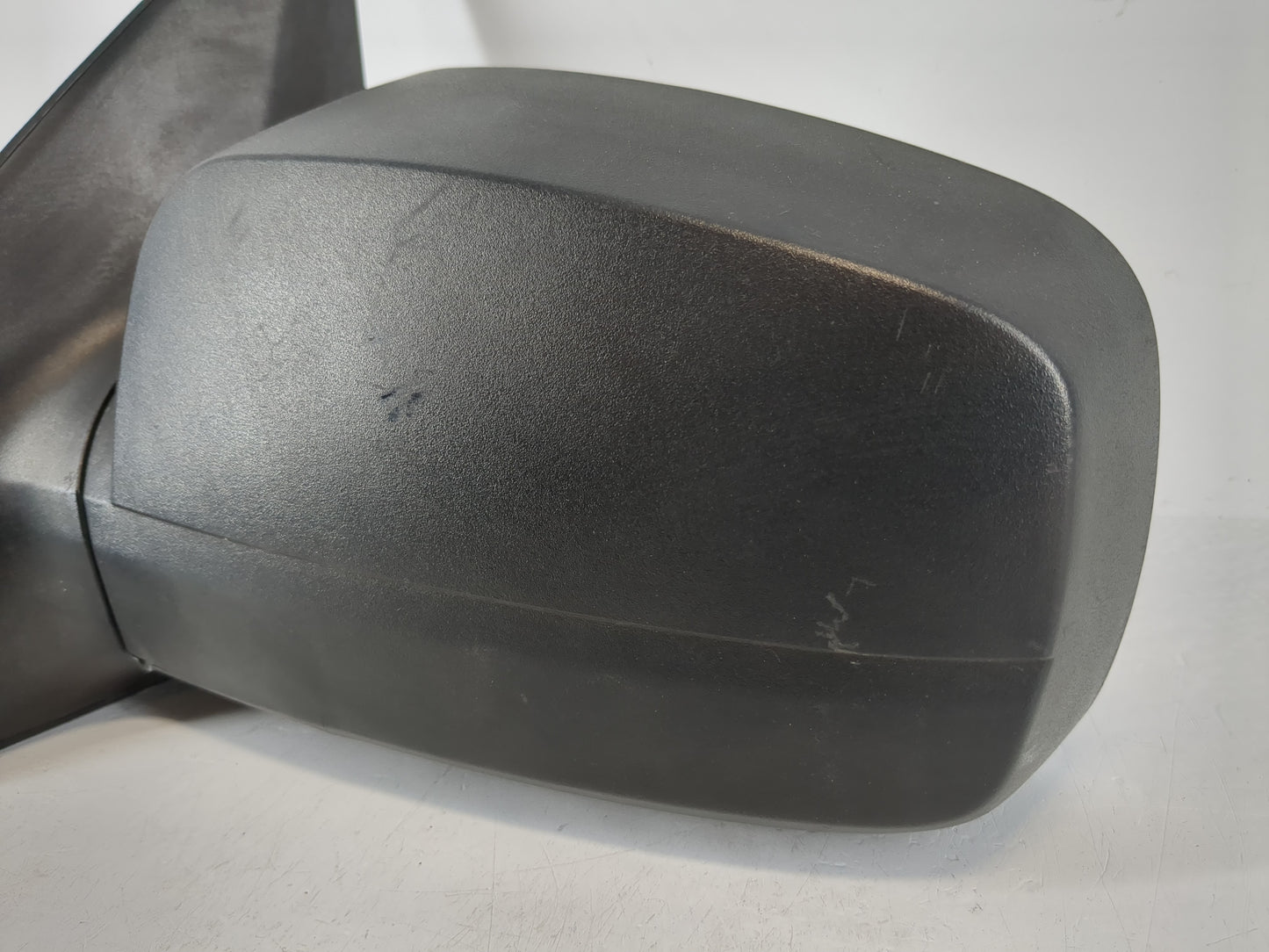 2003-2009 Kia Sorento Passenger Right Side View Manual Door Mirror Black - Oemusedautoparts1.com