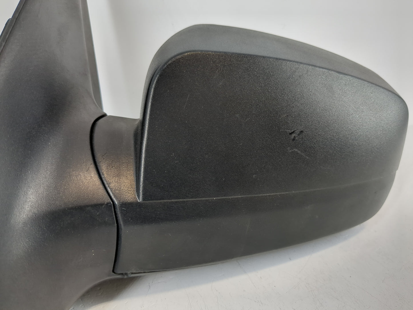 2003-2009 Kia Sorento Passenger Right Side View Manual Door Mirror Black - Oemusedautoparts1.com