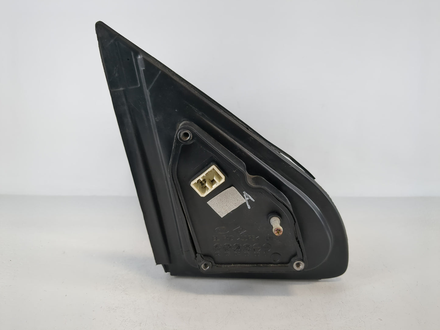 2003-2009 Kia Sorento Passenger Right Side View Manual Door Mirror Black - Oemusedautoparts1.com