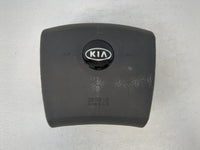 2005-2006 Kia Sorento Air Bag Driver Left Steering Wheel Mounted P/N:605040602B Fits Fits 2005 2006 OEM Used Auto Parts - Oe