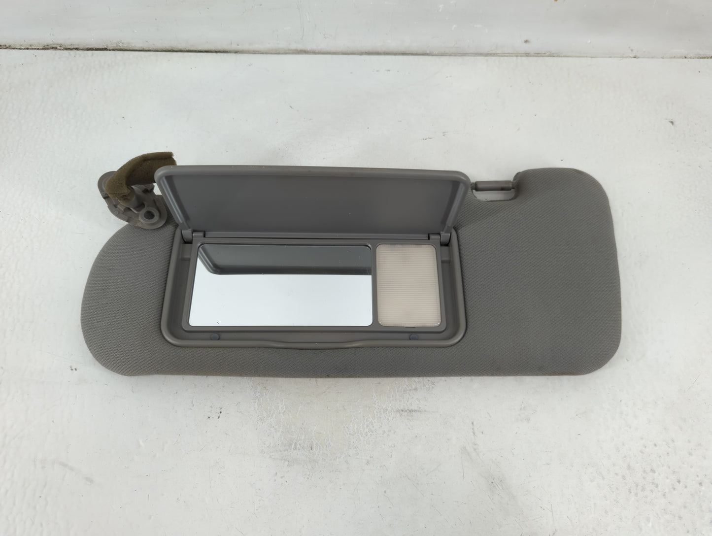 2005-2007 Kia Sorento Sun Visor Shade Replacement Driver Left Mirror Fits Fits 2005 2006 2007 OEM Used Auto Parts - Oemuseda