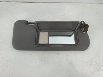 2005-2007 Kia Sorento Sun Visor Shade Replacement Passenger Right Mirror Fits Fits 2005 2006 2007 OEM Used Auto Parts - Oemu