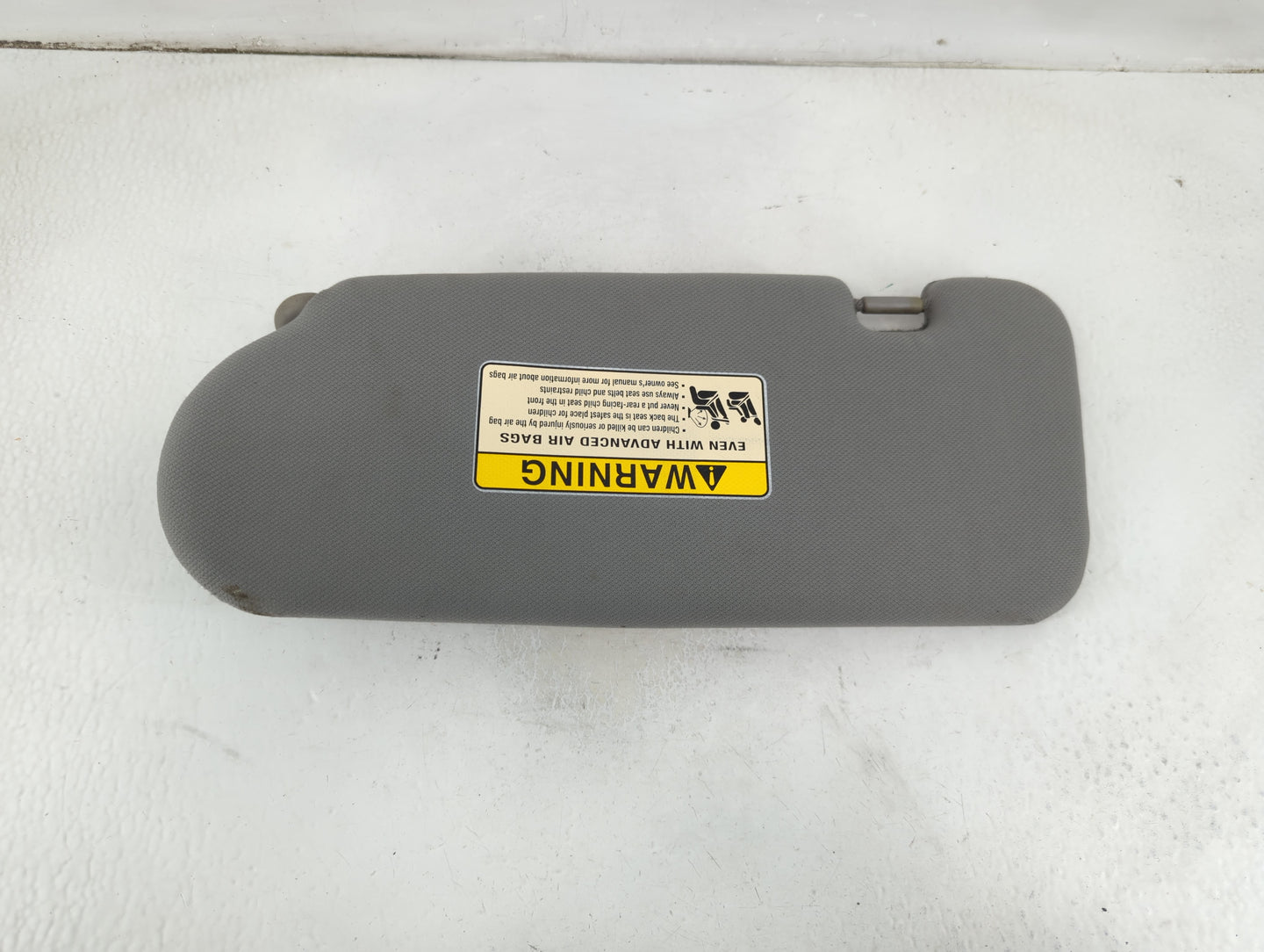 2005-2007 Kia Sorento Sun Visor Shade Replacement Passenger Right Mirror Fits Fits 2005 2006 2007 OEM Used Auto Parts - Oemu