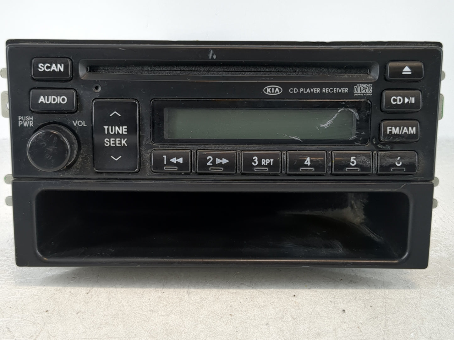 2006 Kia Sorento Radio AM FM Cd Player Receiver Replacement P/N:96140-3E201 Fits OEM Used Auto Parts - Oemusedautoparts1.com