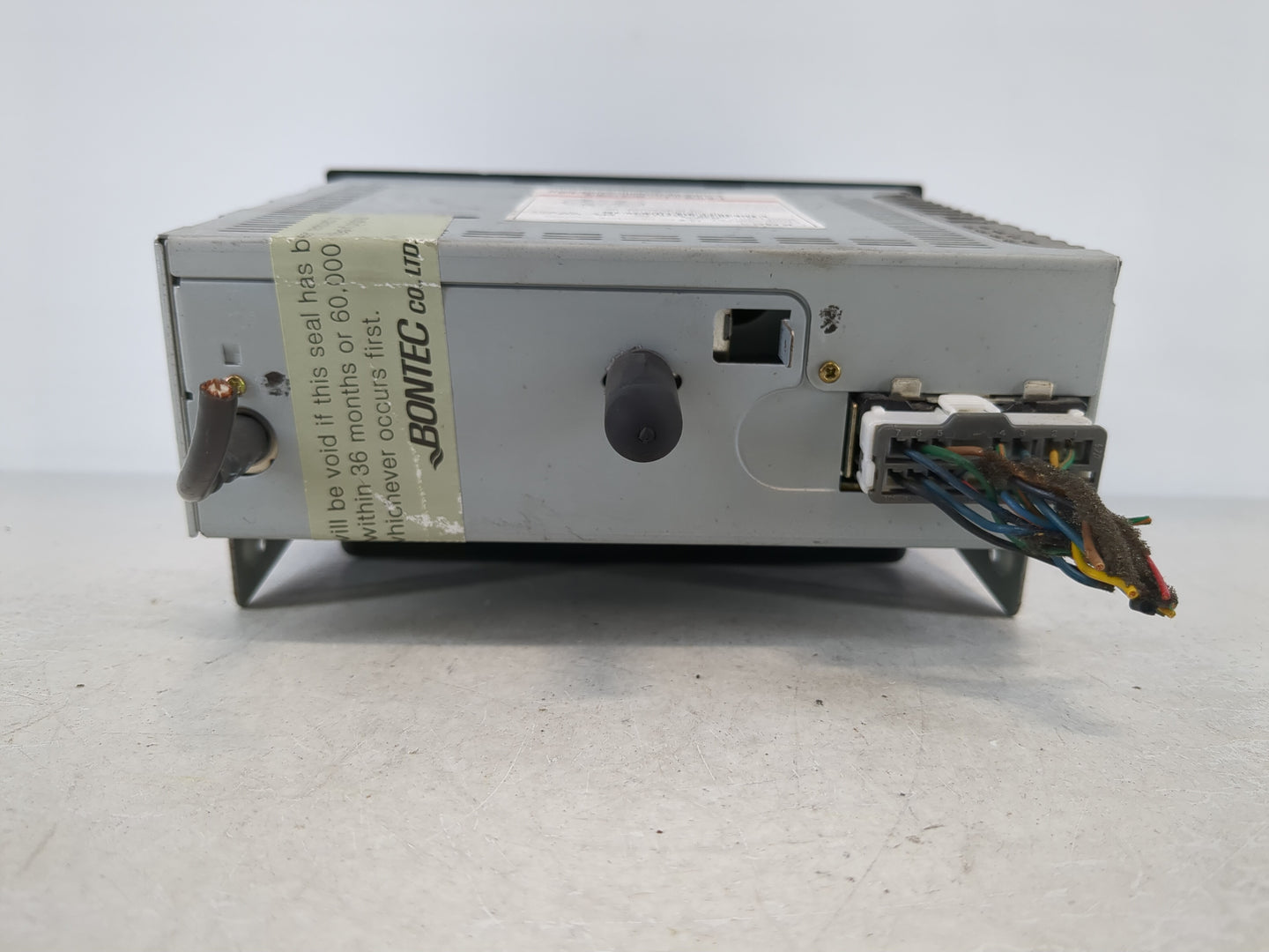 2006 Kia Sorento Radio AM FM Cd Player Receiver Replacement P/N:96140-3E201 Fits OEM Used Auto Parts - Oemusedautoparts1.com