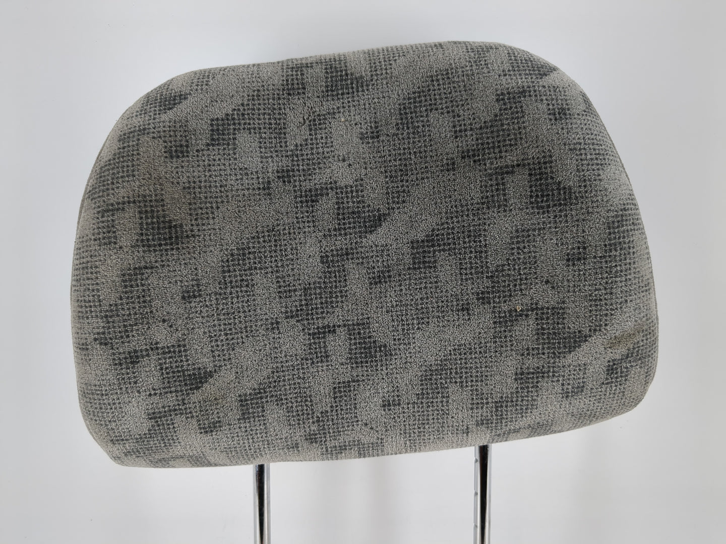 2003-2006 Kia Sorento Headrest Head Rest Front Driver Passenger Seat Fits Fits 2003 2004 2005 2006 OEM Used Auto Parts - Oem