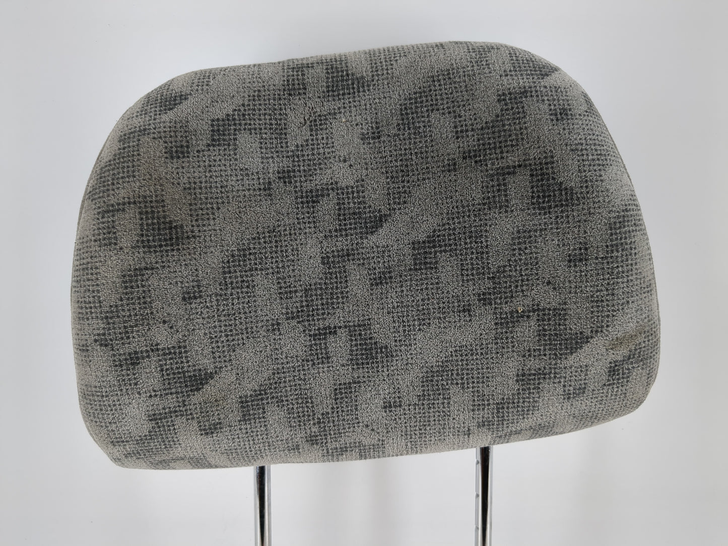 2003-2006 Kia Sorento Headrest Head Rest Front Driver Passenger Seat Fits Fits 2003 2004 2005 2006 OEM Used Auto Parts - Oem
