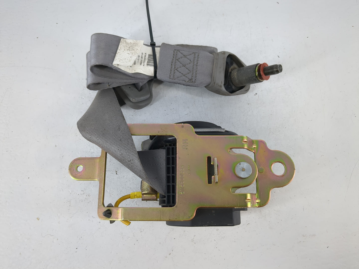 2003-2009 Kia Sorento Passenger Front Seatbelt Buckle - Oemusedautoparts1.com