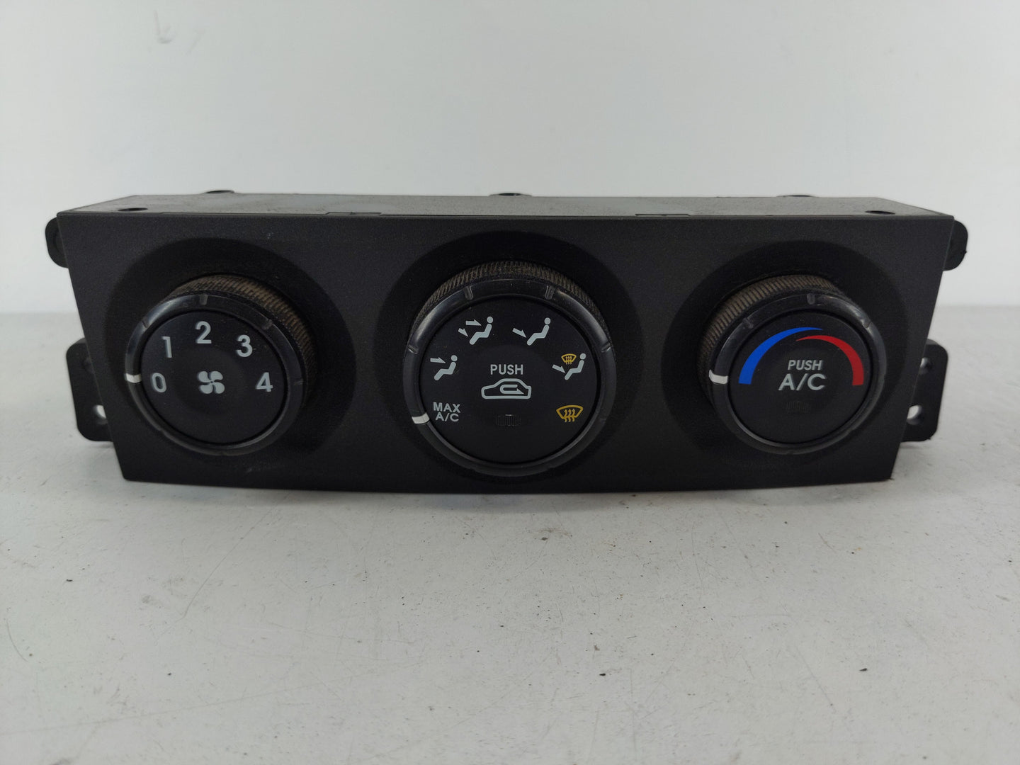 2003-2006 Kia Sorento Climate Control Module Temperature AC/Heater Replacement P/N:97250-3E401 Fits Fits 2003 2004 2005 2006