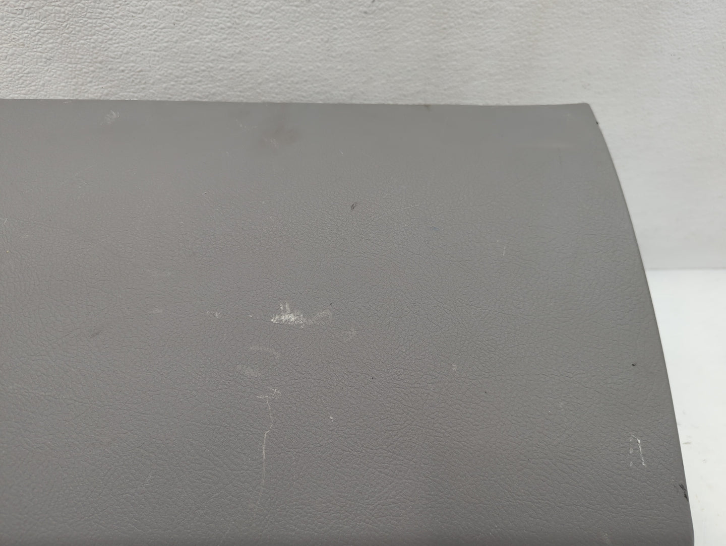 2006 Kia Sorento Passenger Glove Box Door Storage Compartment - Oemusedautoparts1.com
