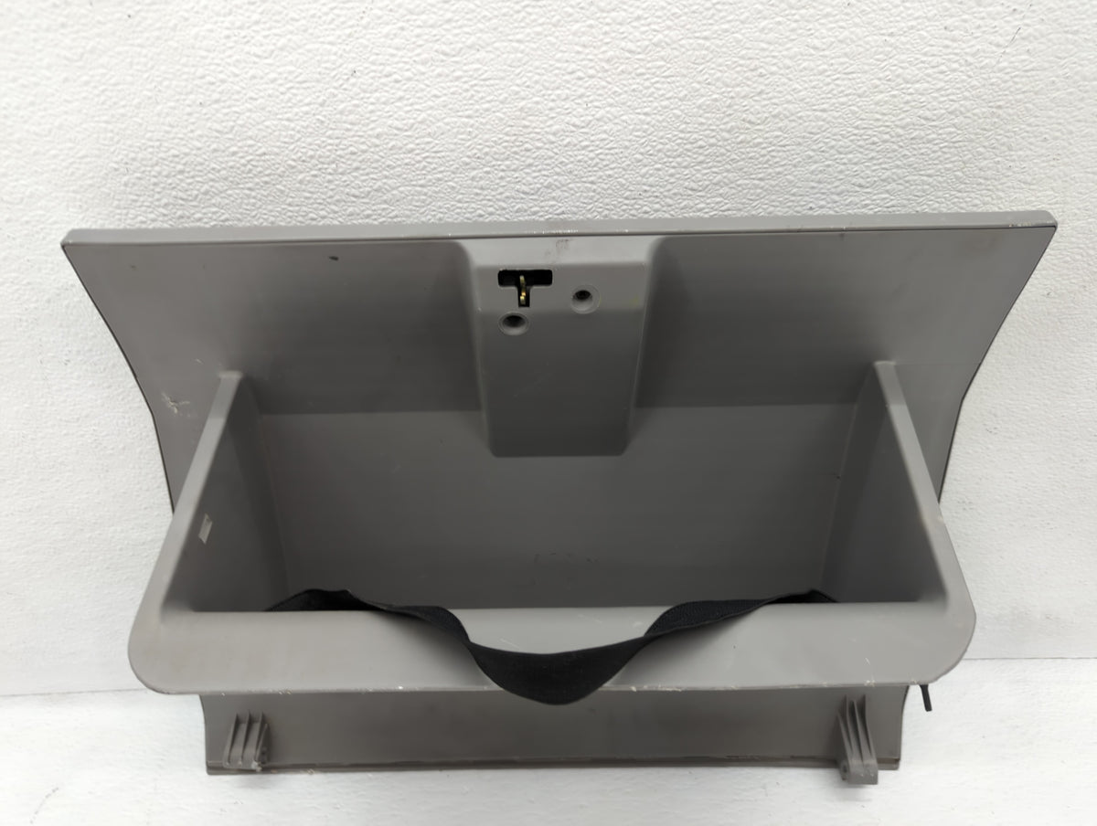 2006 Kia Sorento Passenger Glove Box Door Storage Compartment - Oemusedautoparts1.com