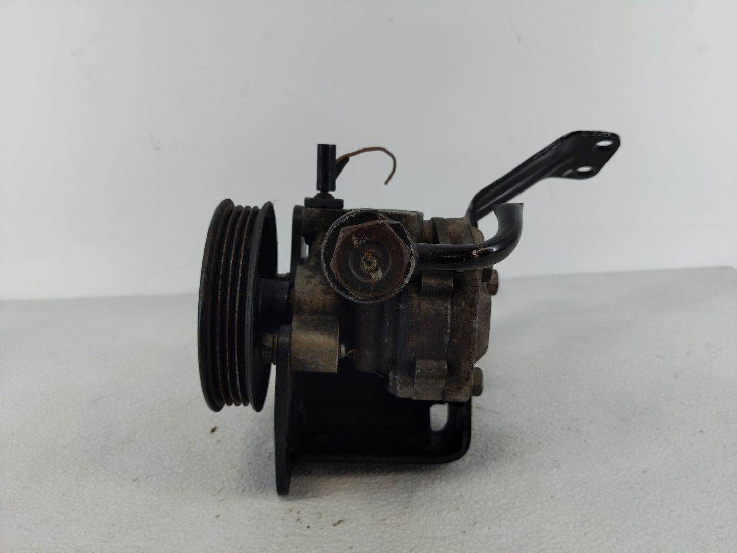 2003-2006 Kia Sorento Power Steering Column Pump Oem - Oemusedautoparts1.com