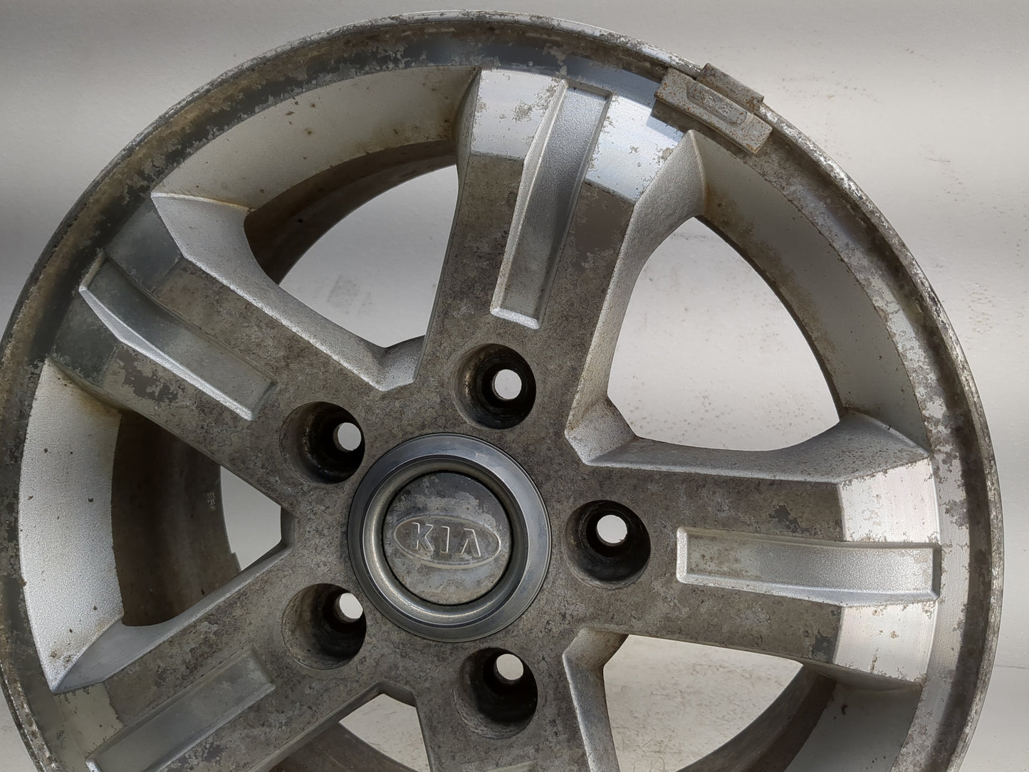 2003-2006 Kia Sorento Oem Wheel Rim - Oemusedautoparts1.com