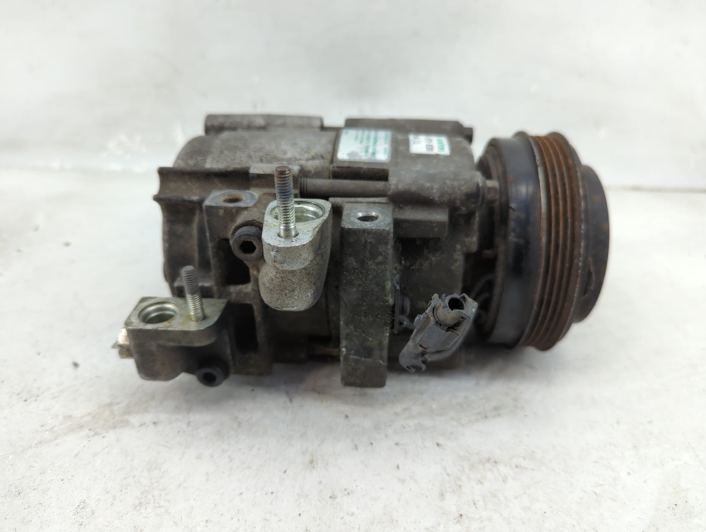 2003-2006 Kia Sorento Air Conditioning A/c Ac Compressor Oem - Oemusedautoparts1.com