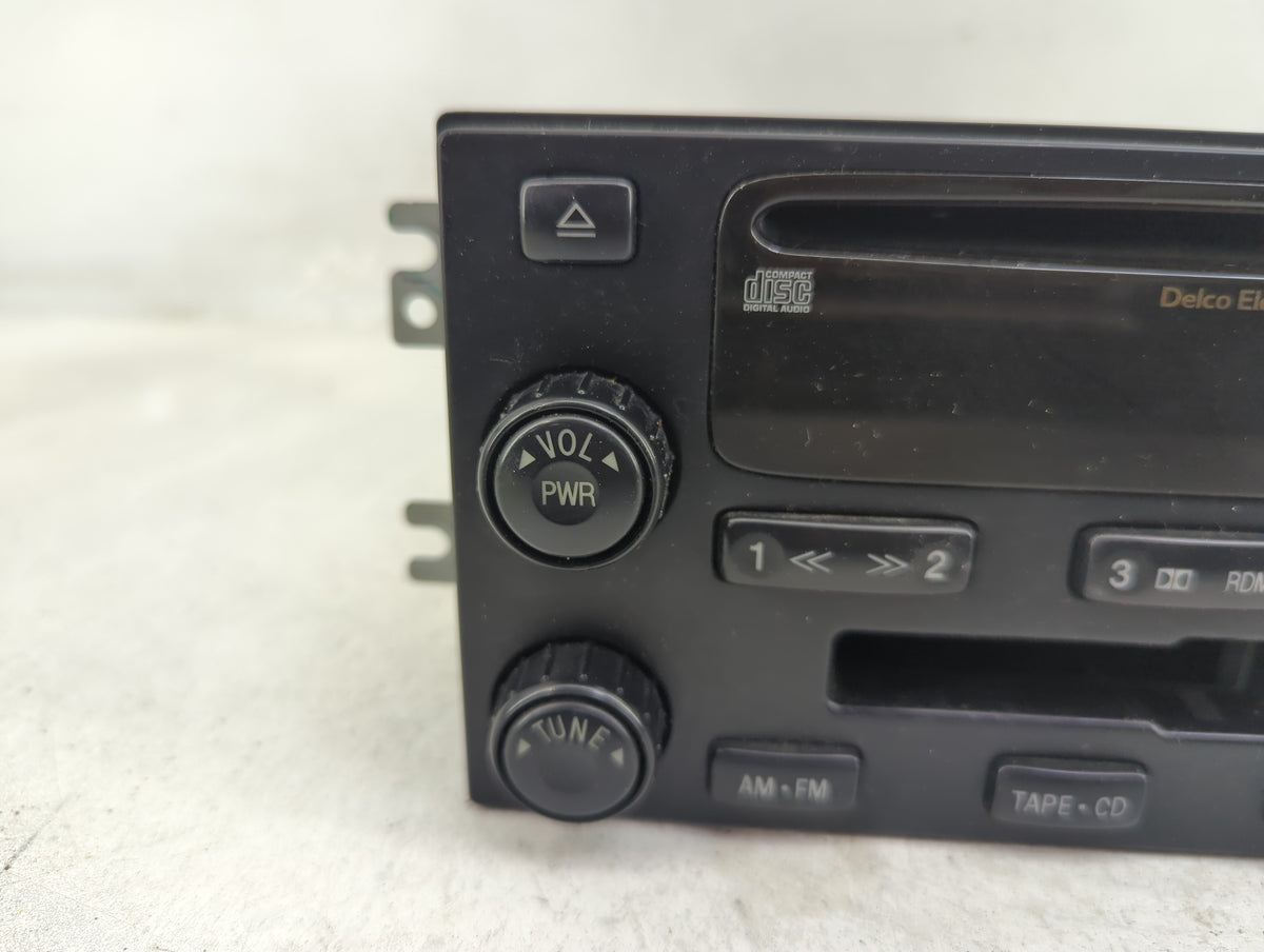 2003-2006 Kia Sorento Radio AM FM Cd Player Receiver Replacement P/N:96110-3E000 Fits Fits 2003 2004 2005 2006 OEM Used Auto